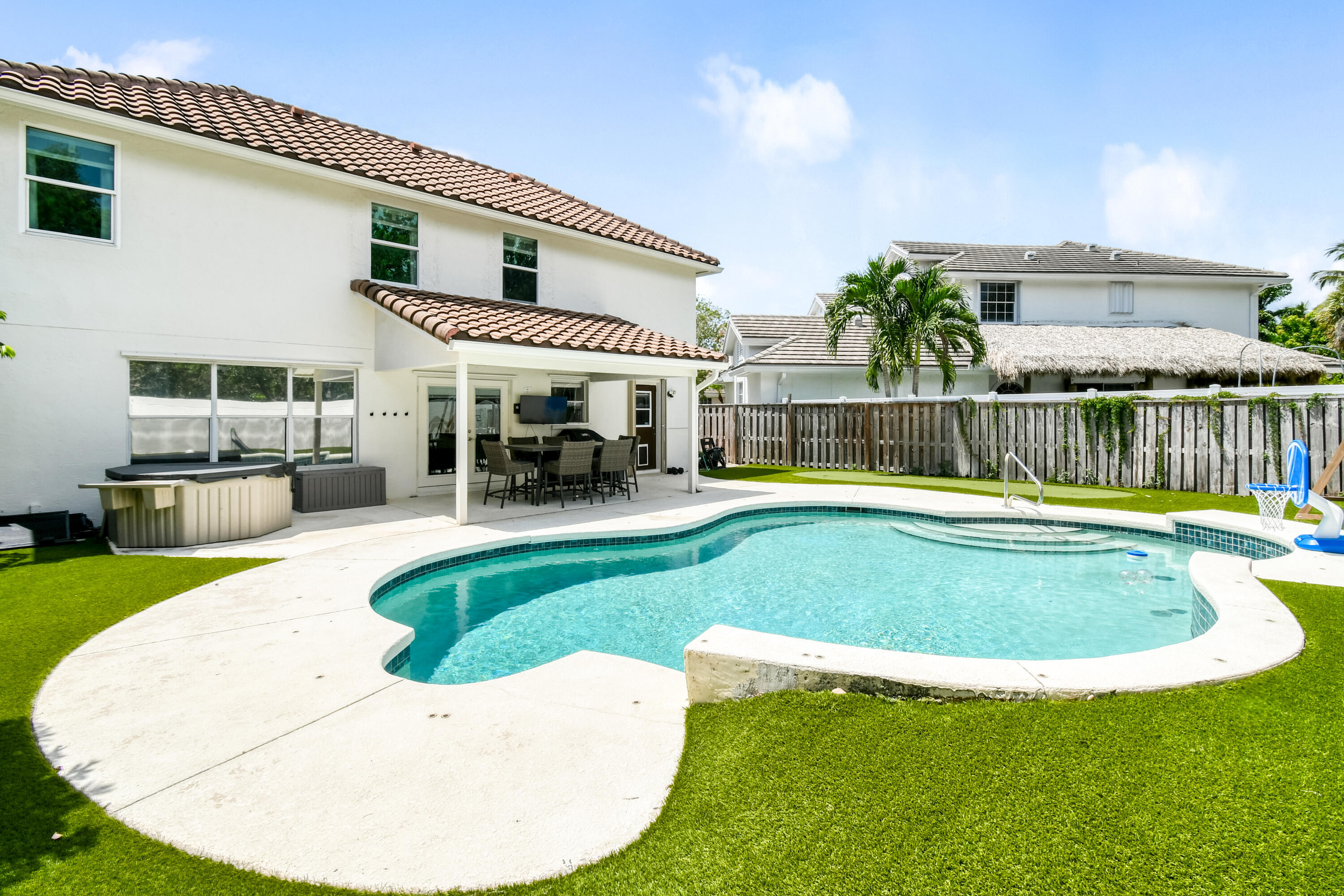 141 St Michaels Court