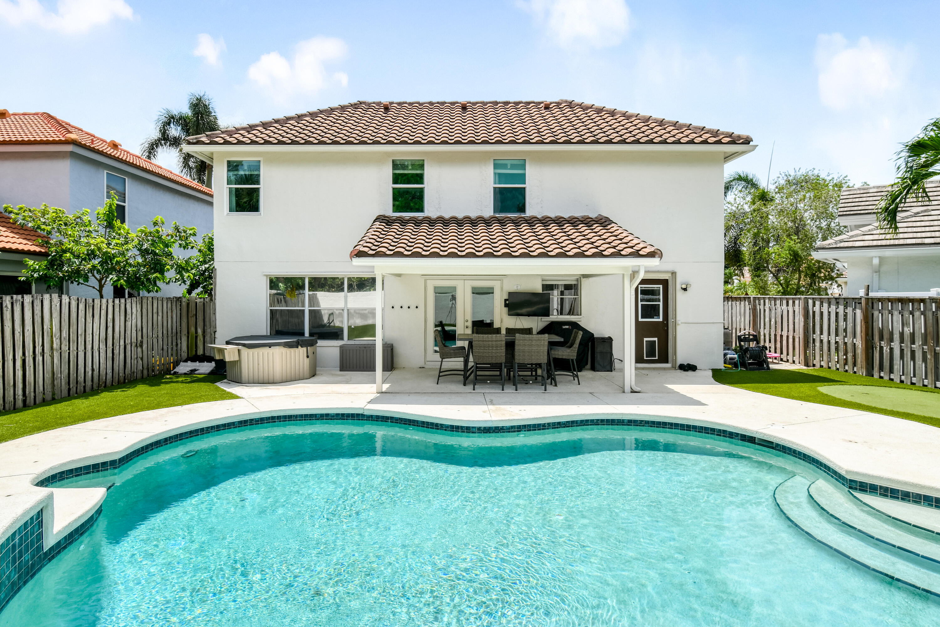 141 St Michaels Court