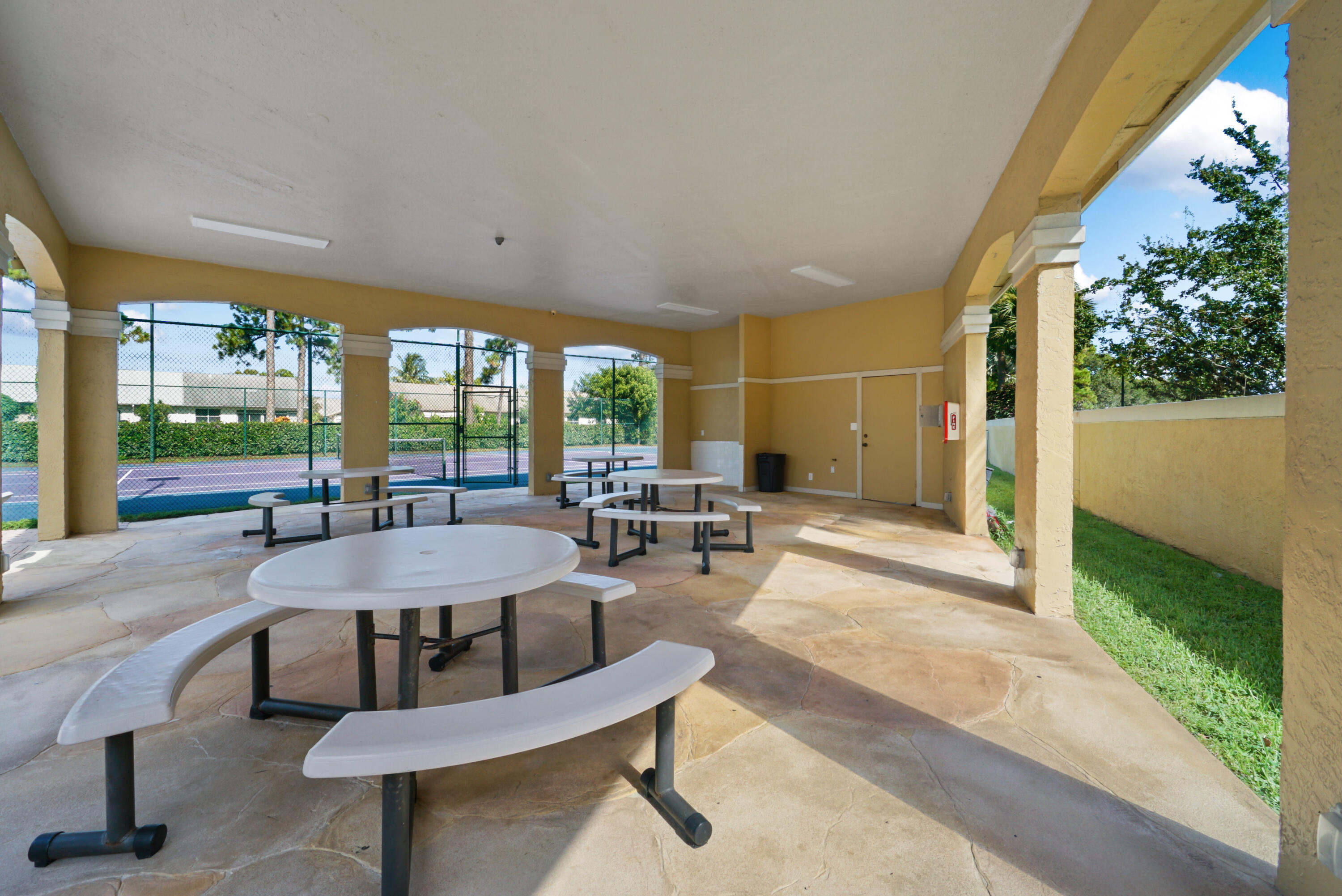 141 St Michaels Court