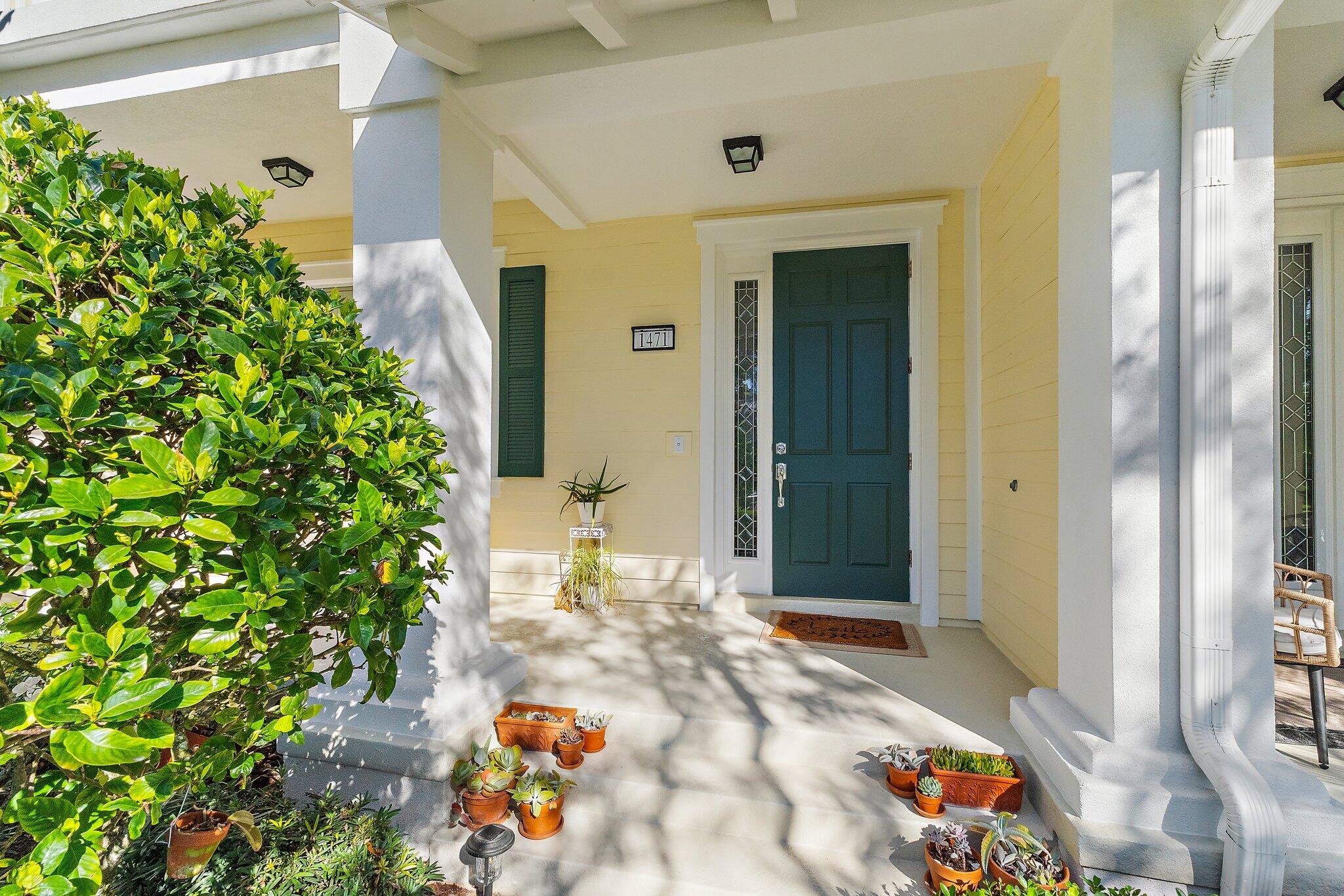 1471 N Jeaga Drive