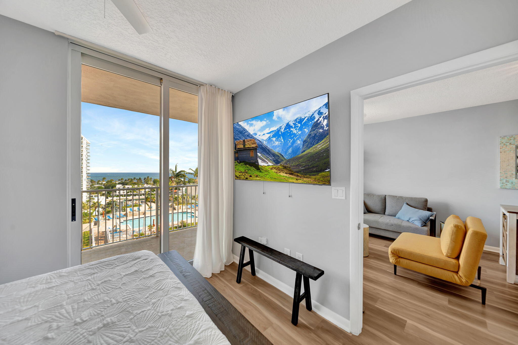 3020 NE 32nd Avenue 1017