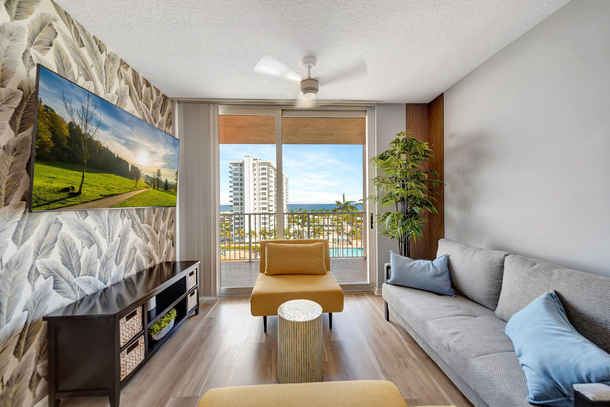 3020 NE 32nd Avenue 1017