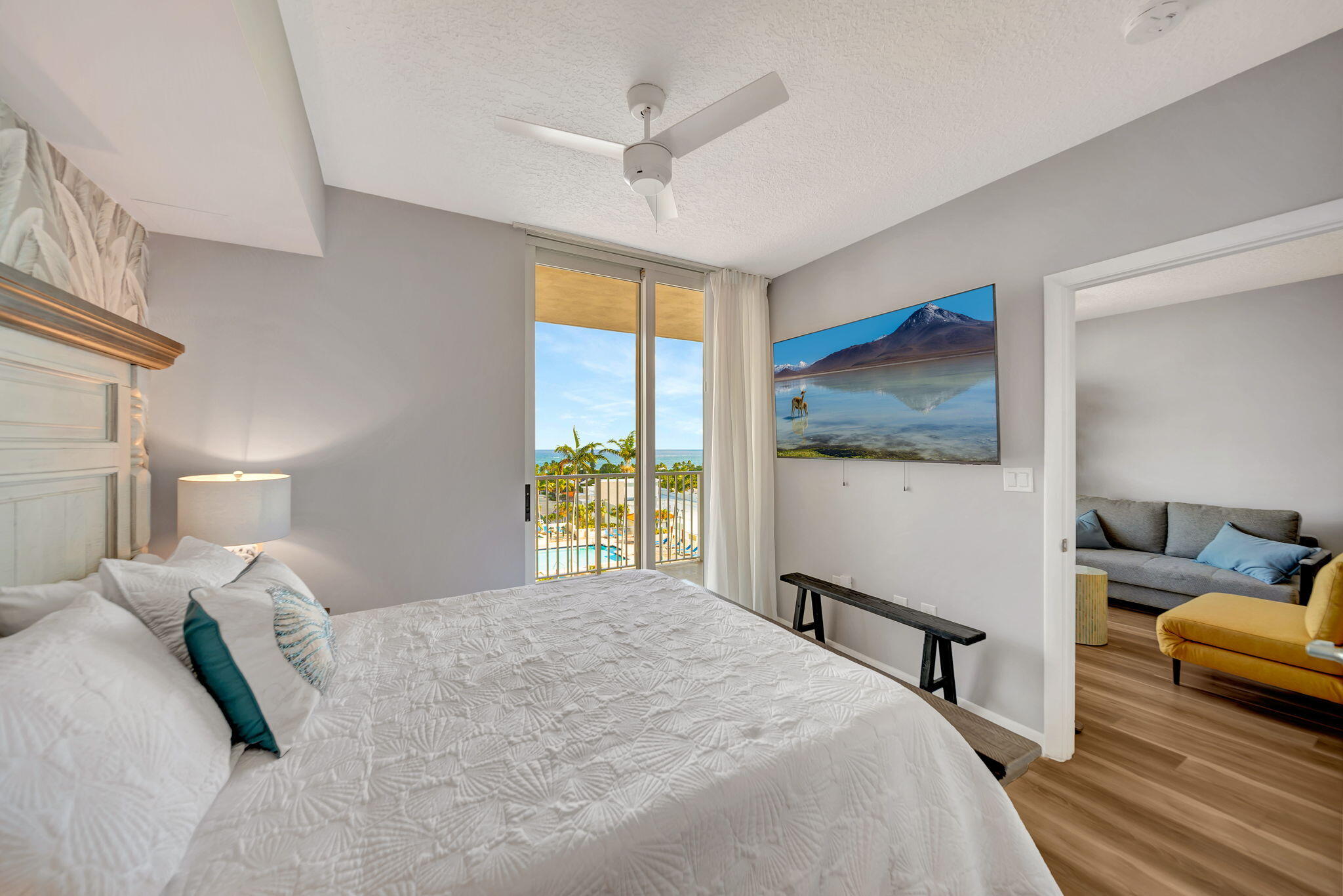 3020 NE 32nd Avenue 1017