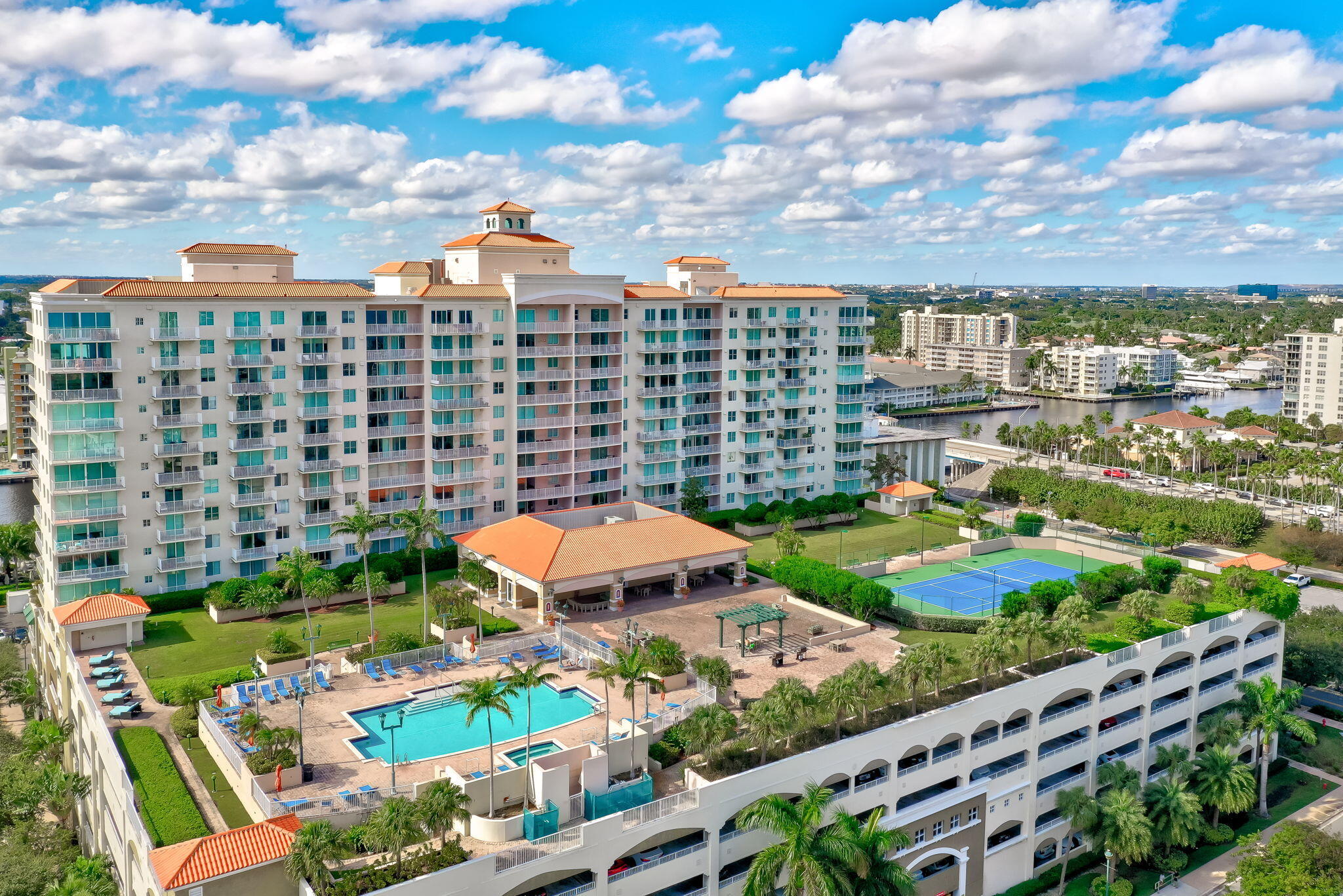 3020 NE 32nd Avenue 1017