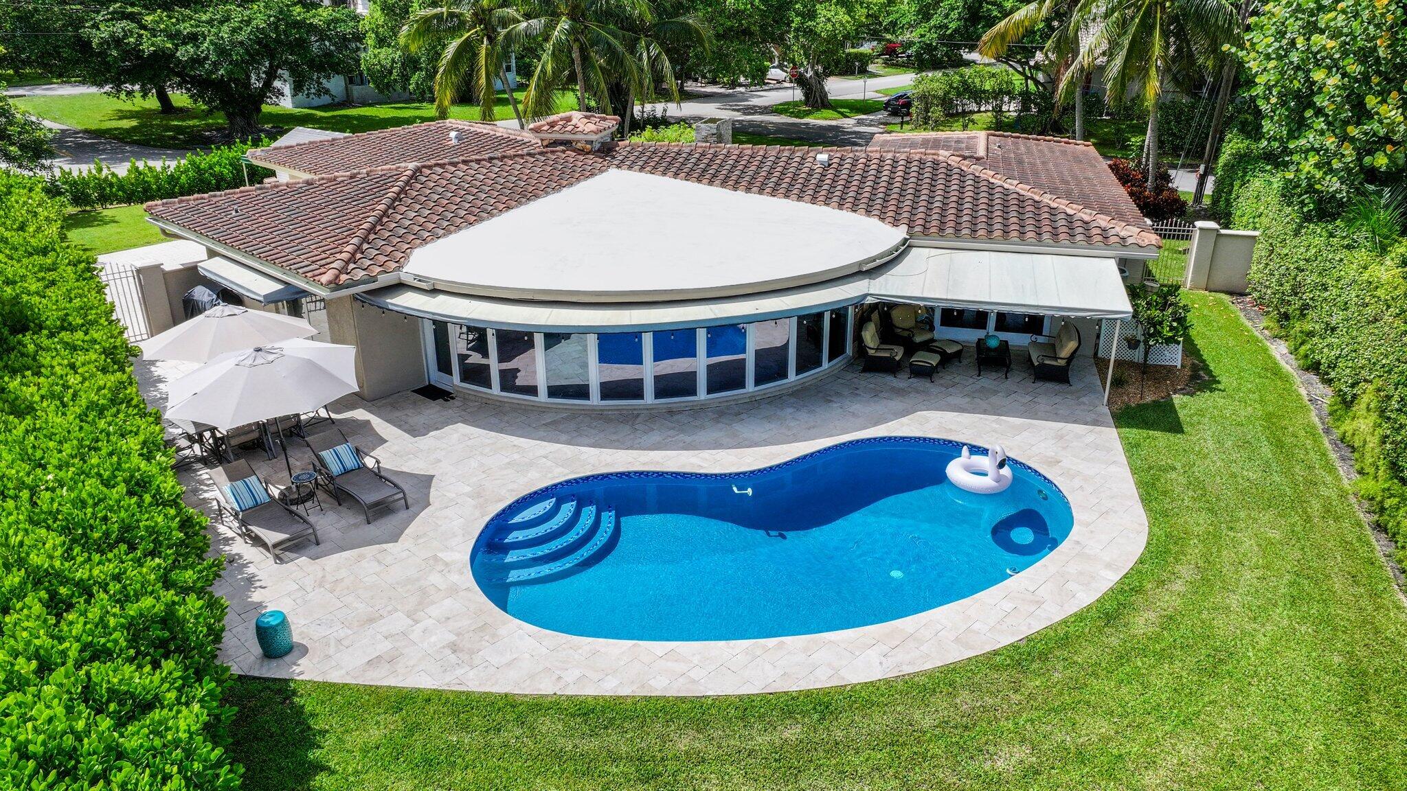 910 Banyan Drive