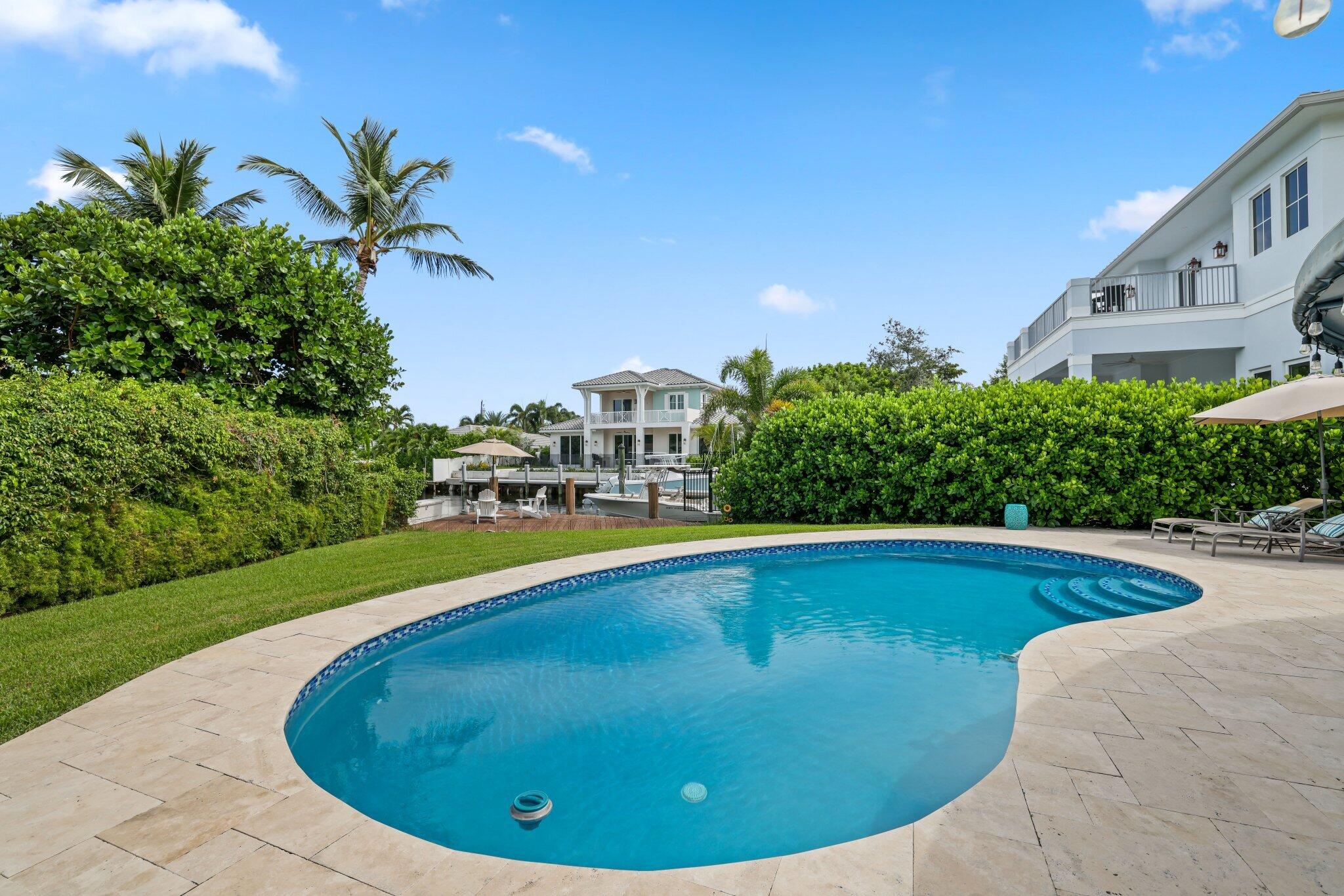910 Banyan Drive