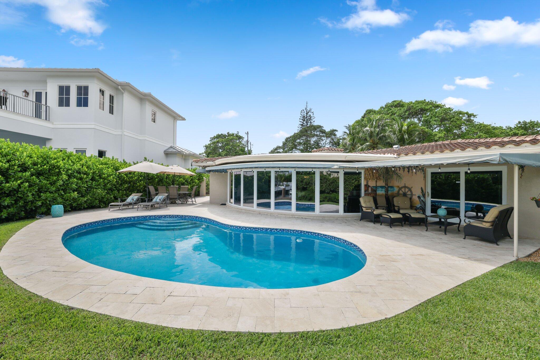 910 Banyan Drive