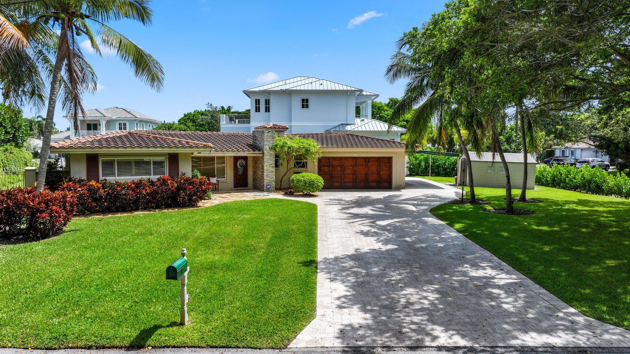 910 Banyan Drive