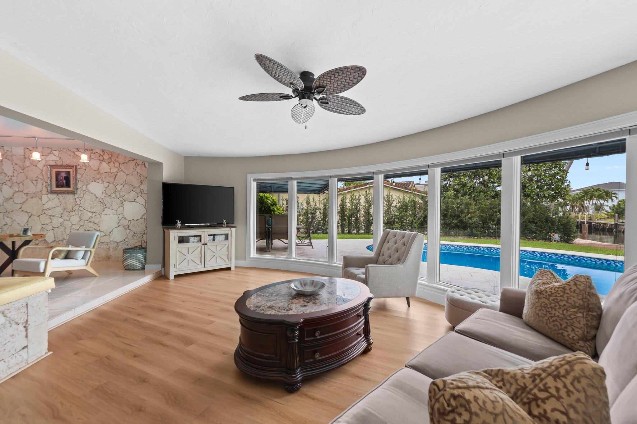 910 Banyan Drive