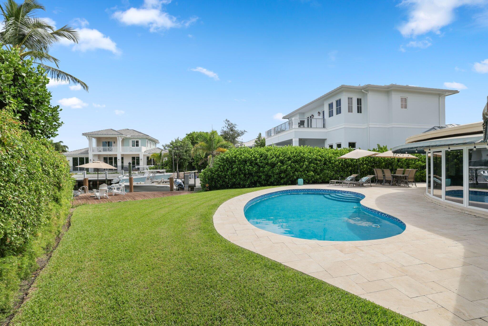910 Banyan Drive