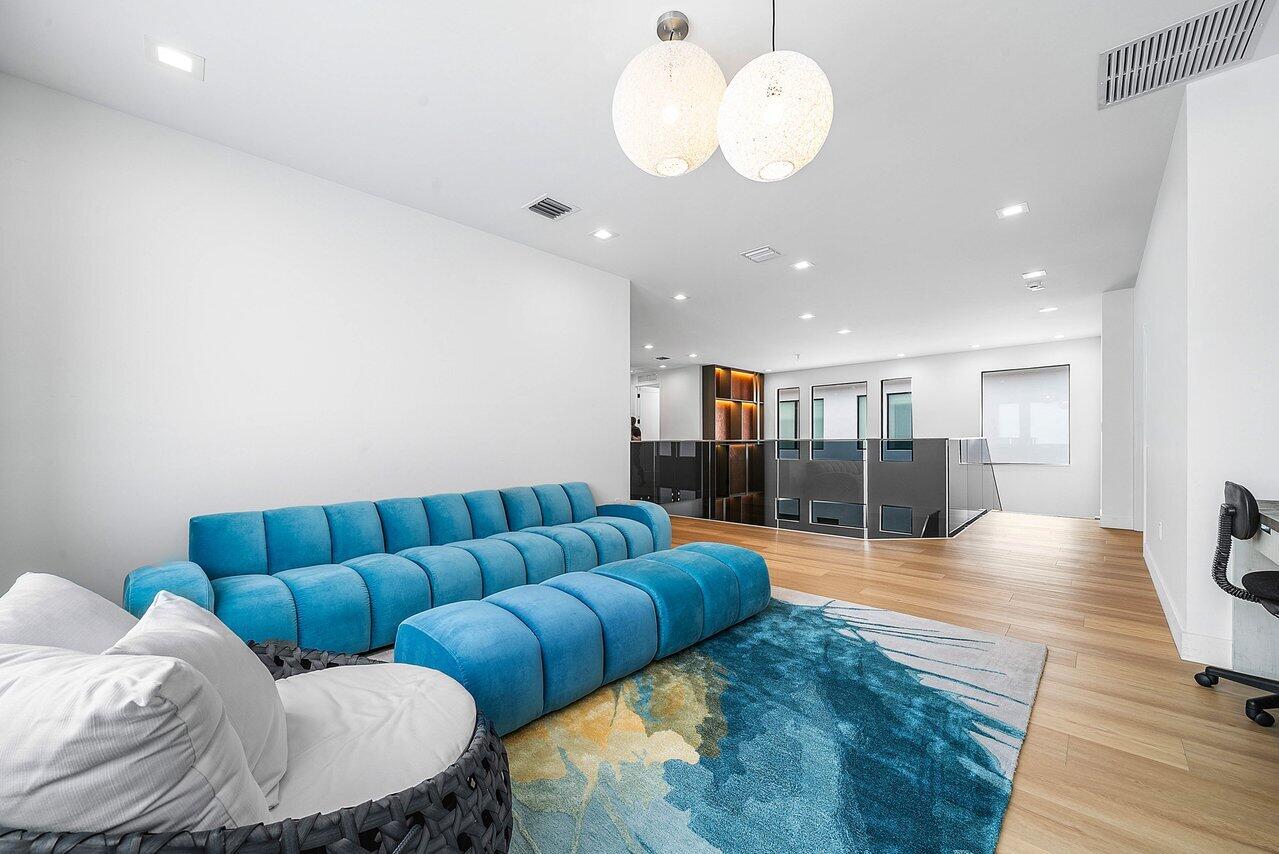 9346 Sunflower Meadow Road