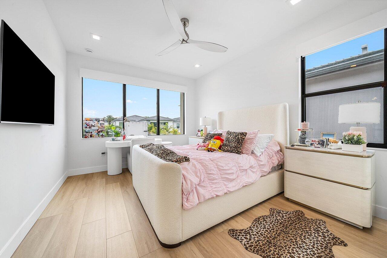 9346 Sunflower Meadow Road