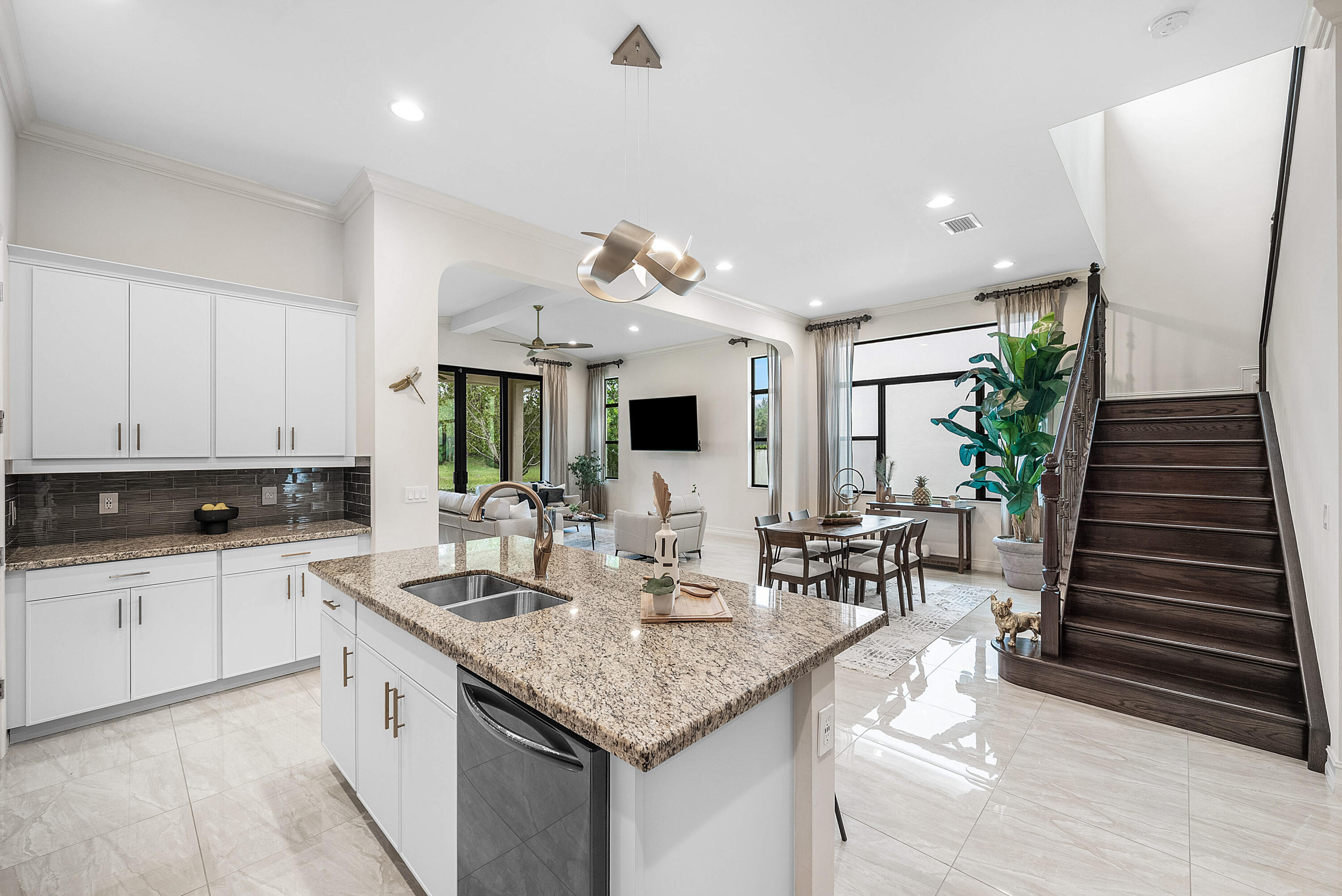 9091 Grand Prix Lane SW