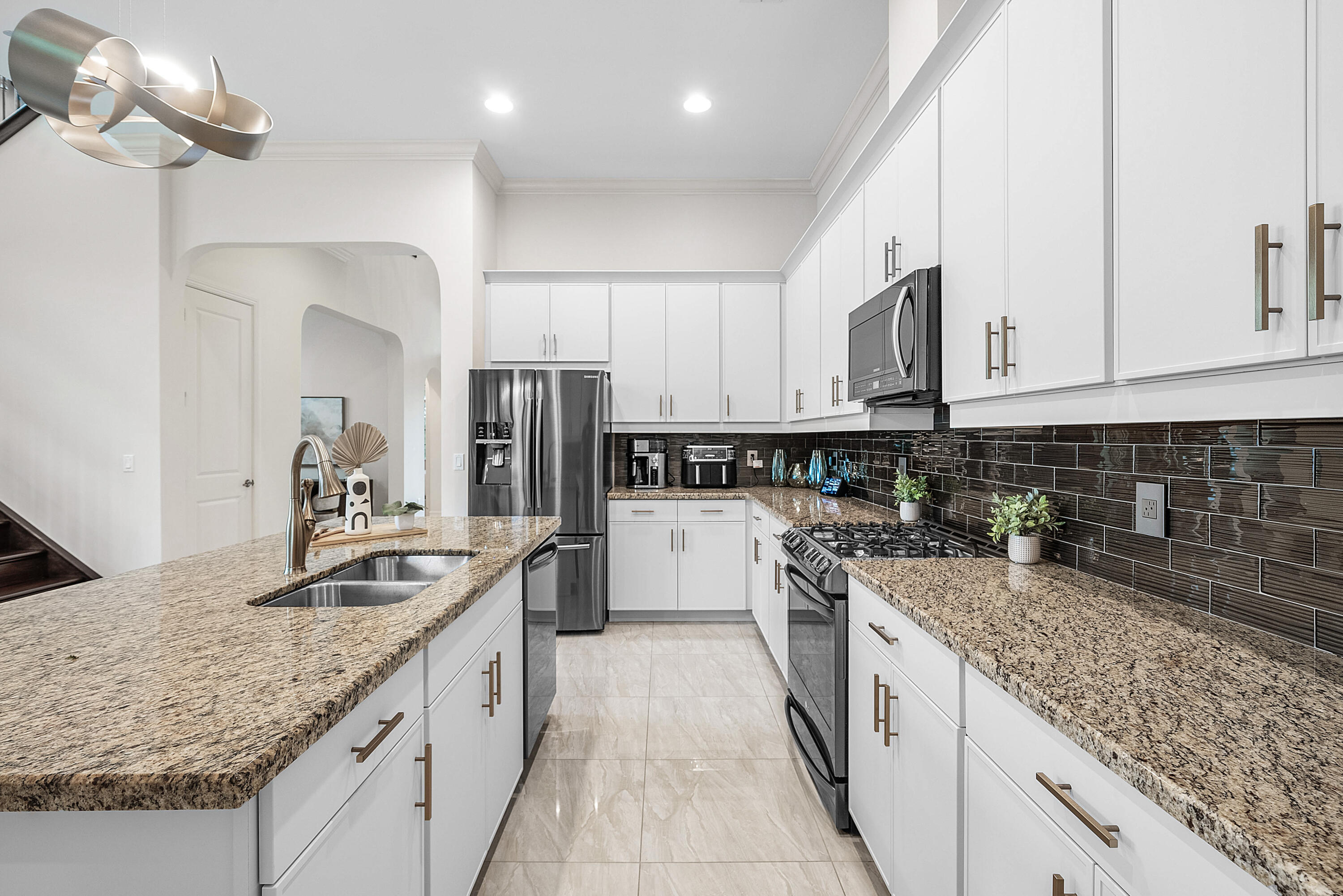 9091 Grand Prix Lane SW