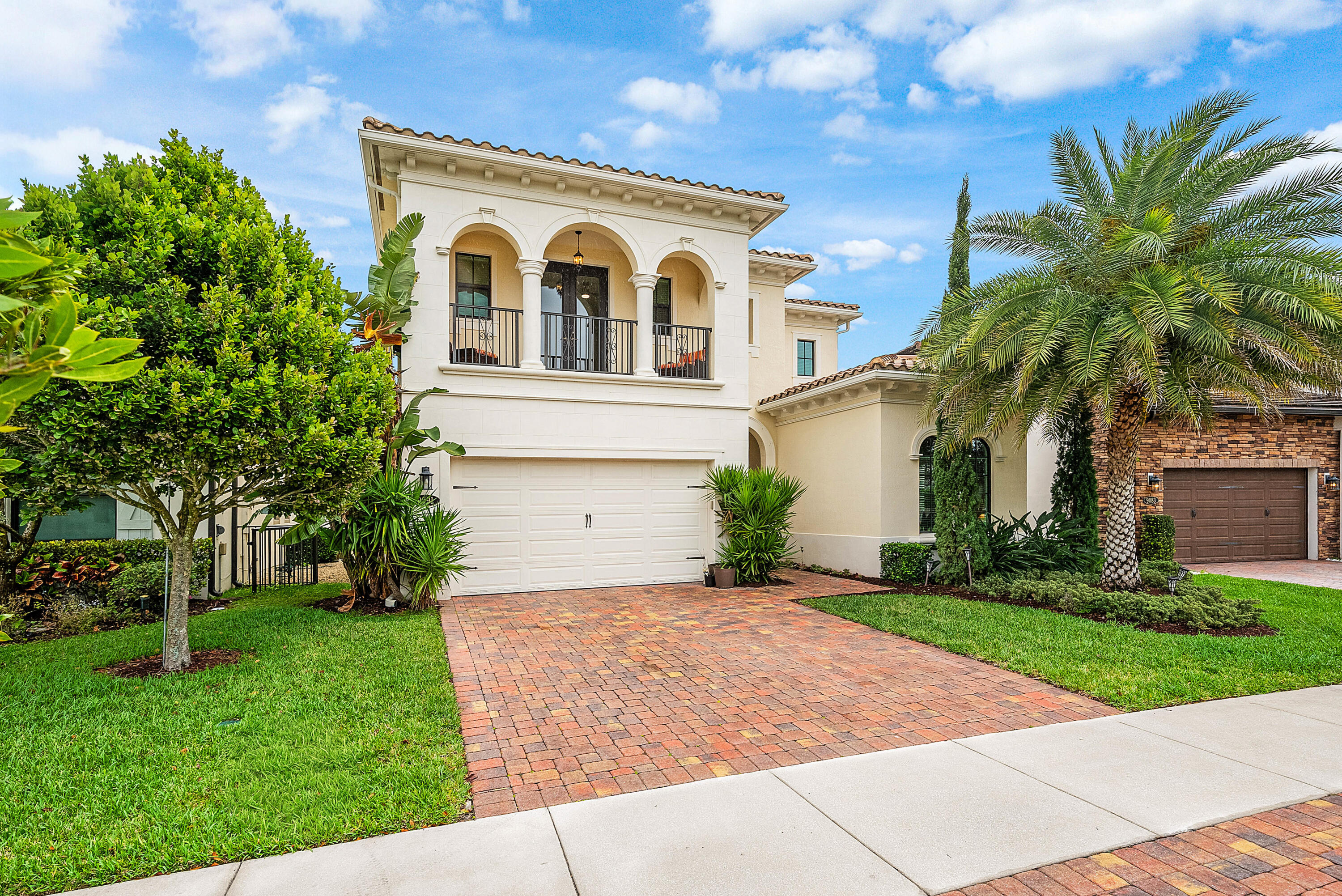 9091 Grand Prix Lane SW