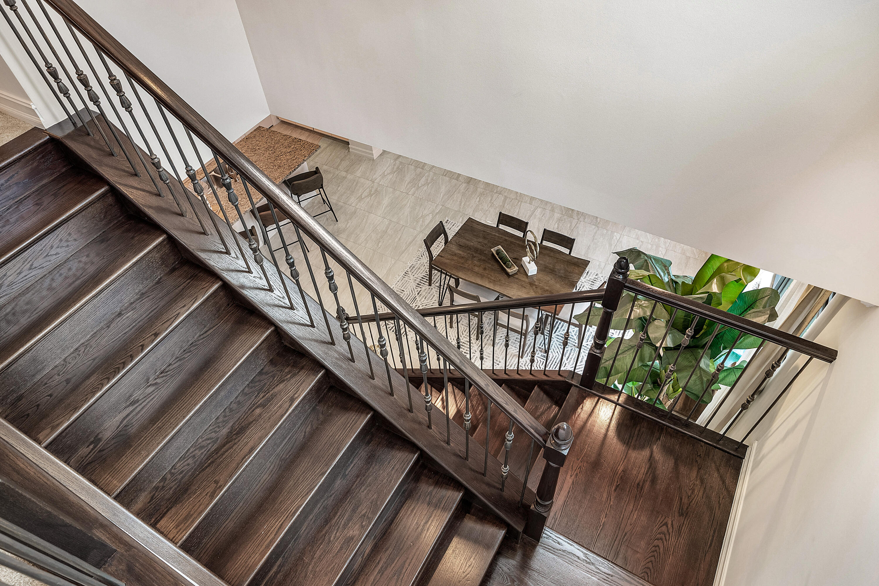 9091 Grand Prix Lane SW