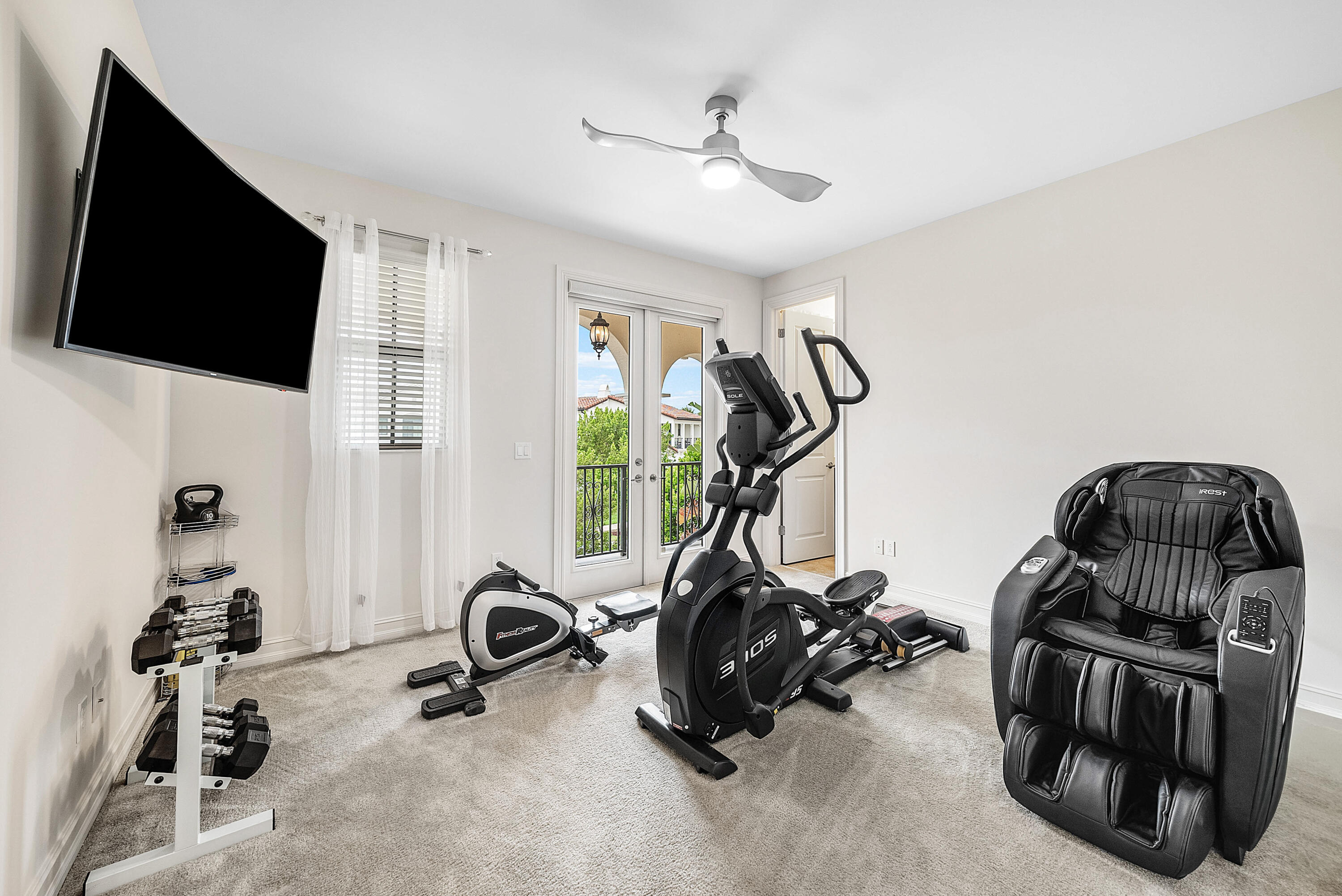 9091 Grand Prix Lane SW