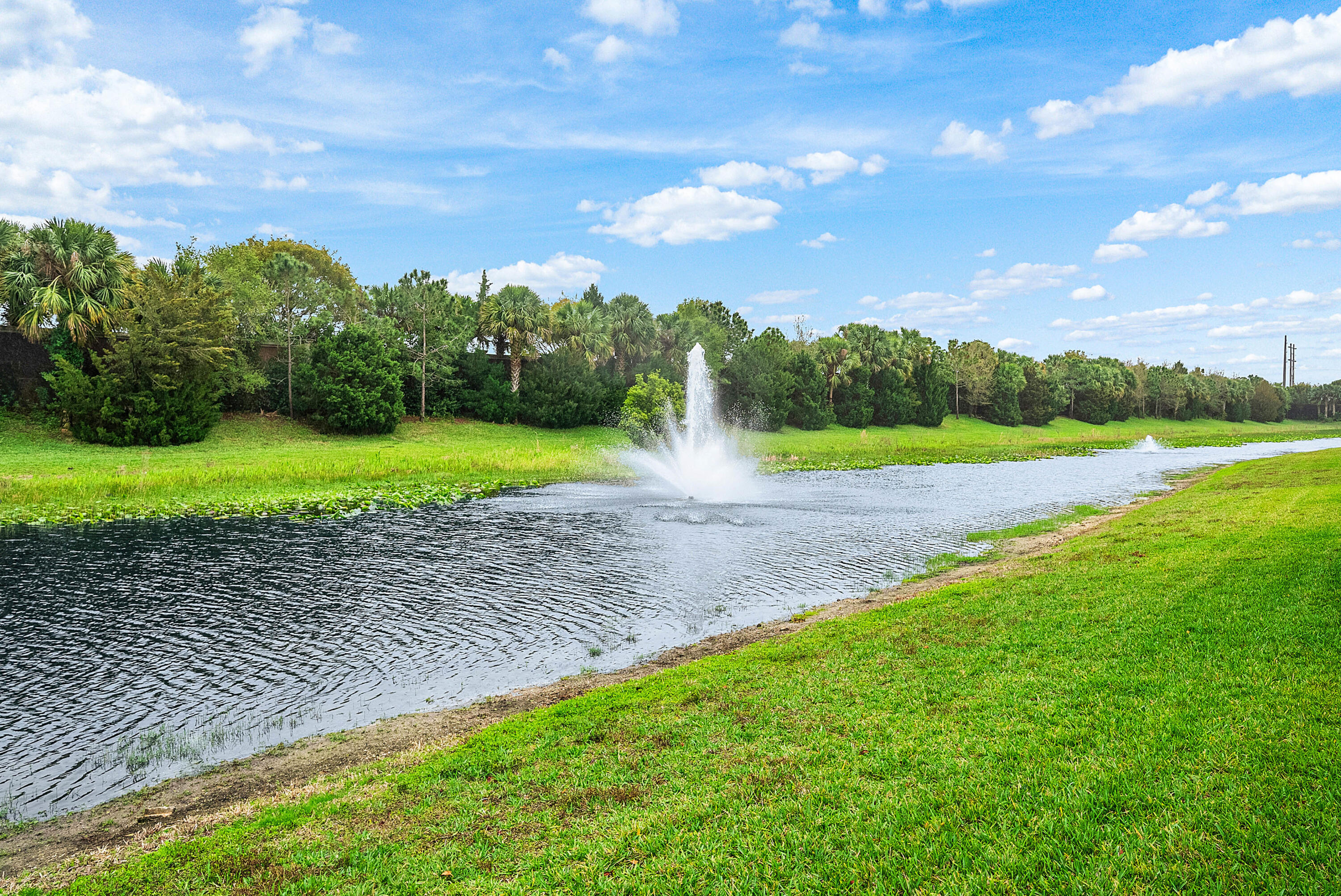 9091 Grand Prix Lane SW