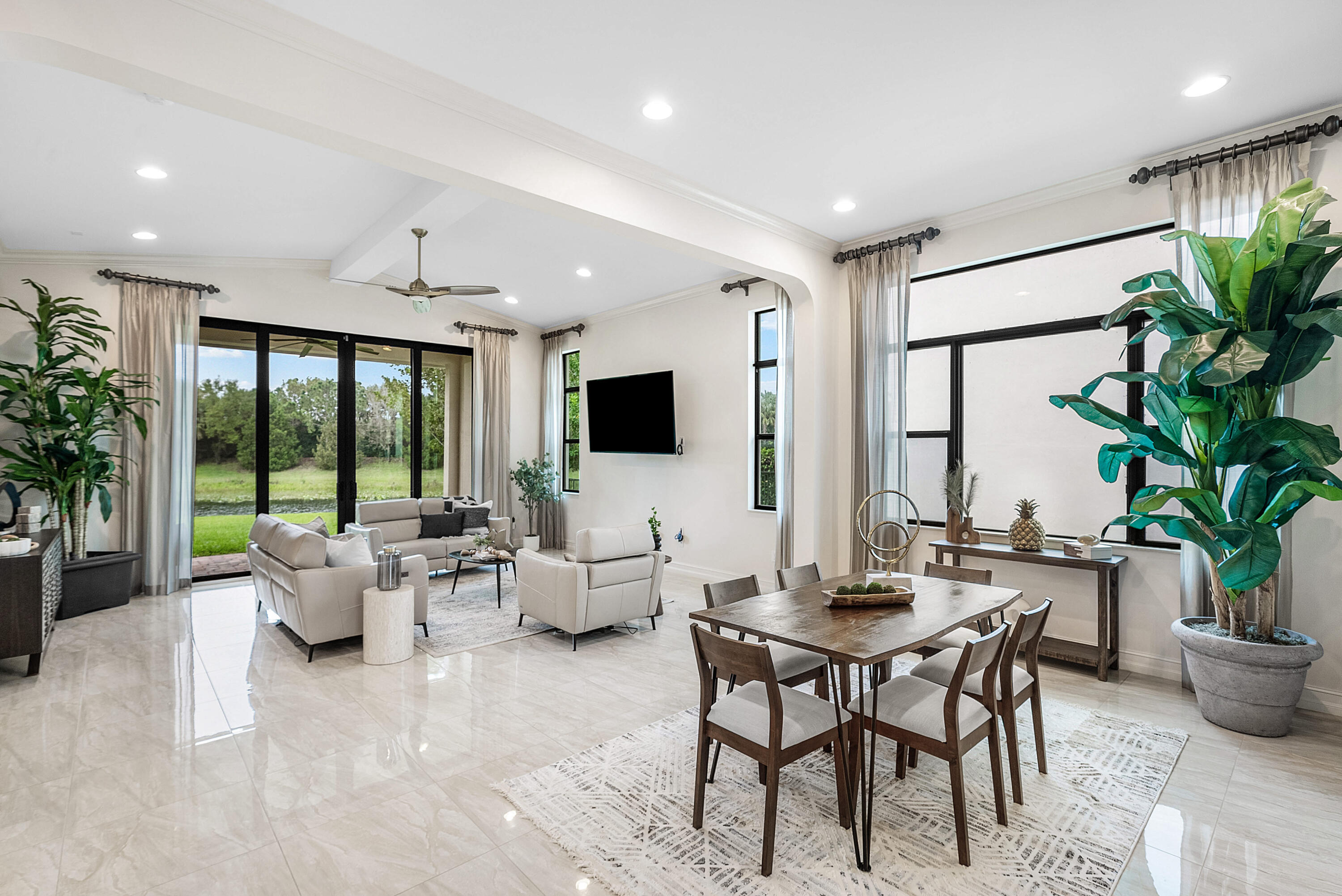 9091 Grand Prix Lane SW