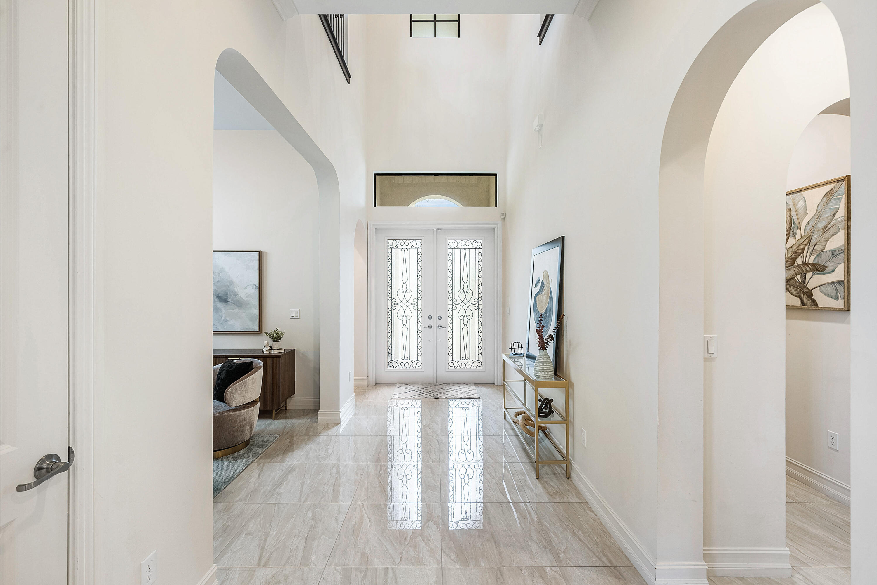 9091 Grand Prix Lane SW