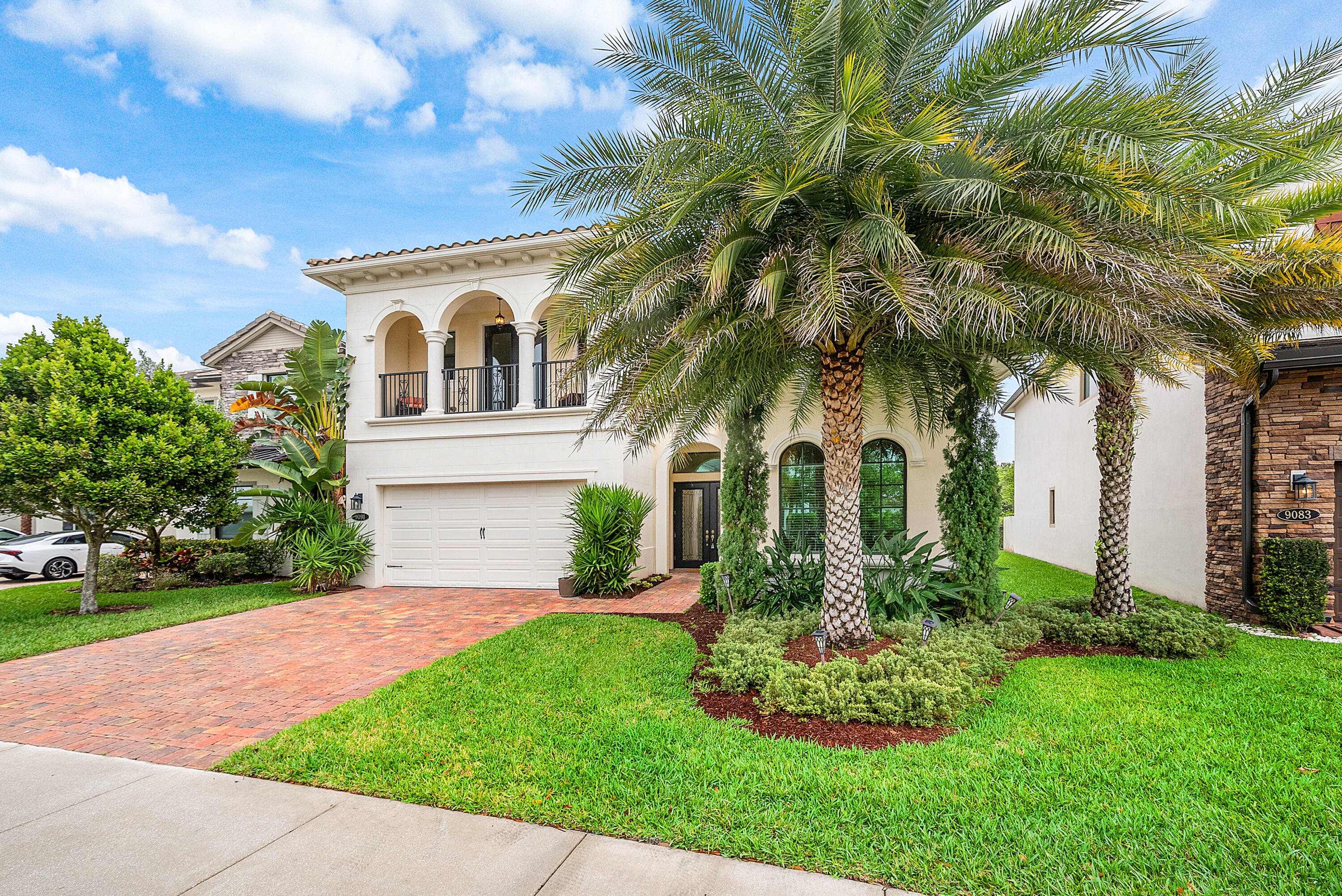 9091 Grand Prix Lane SW