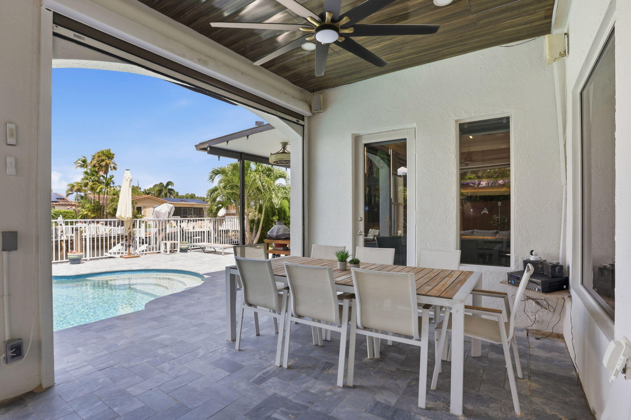 1467 NE 53rd Court