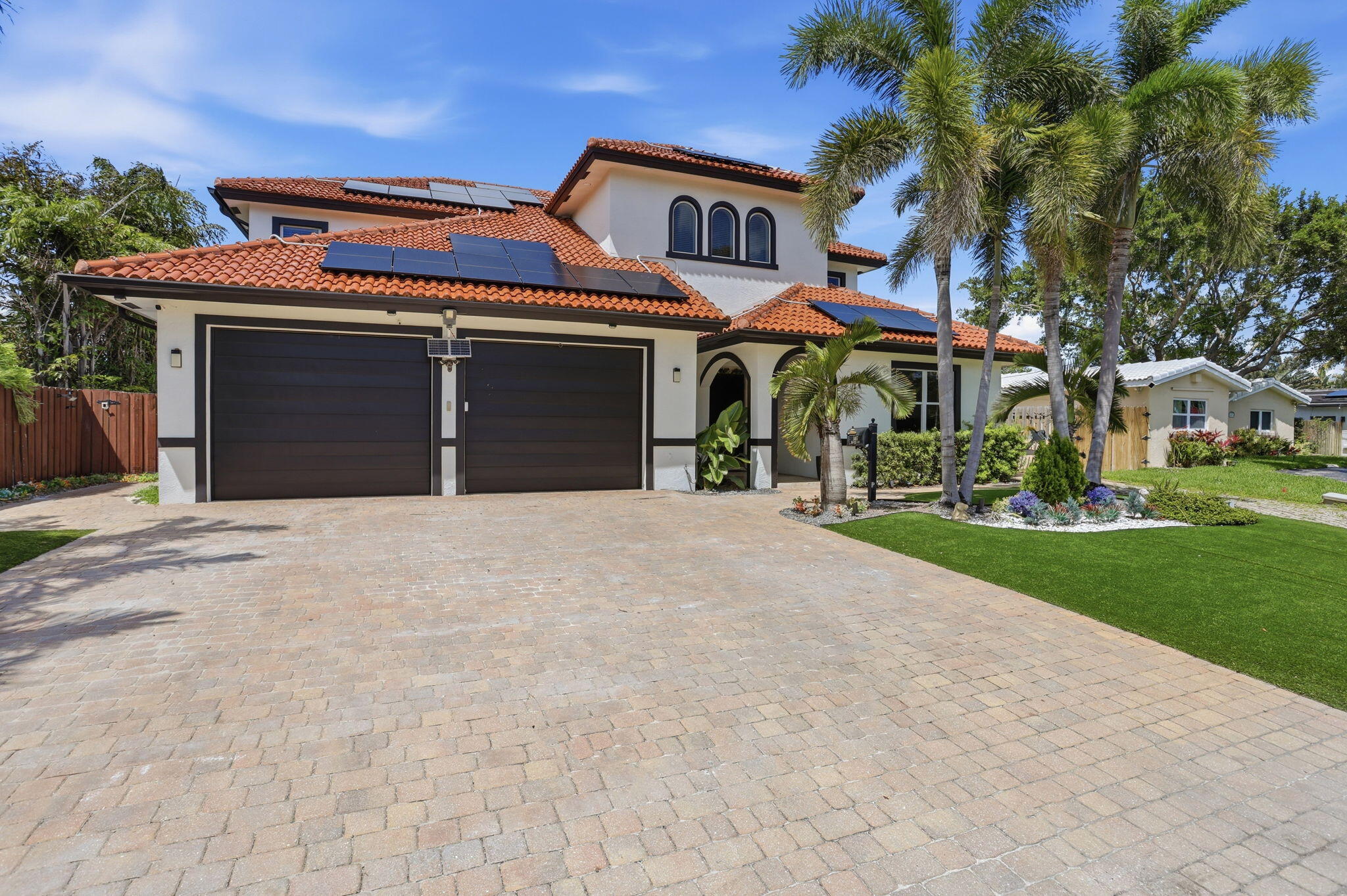 1467 NE 53rd Court