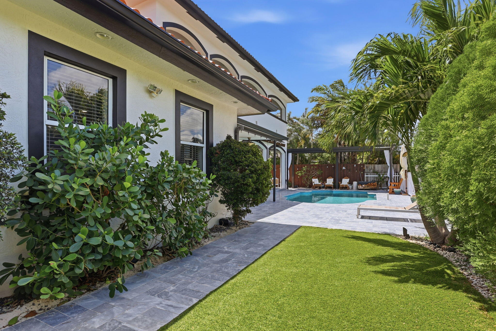 1467 NE 53rd Court