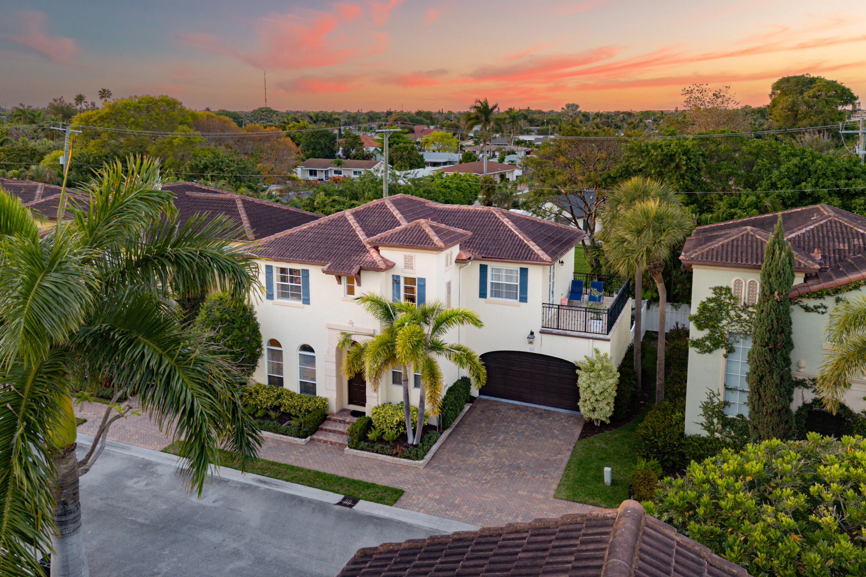 71 Via Poinciana Lane