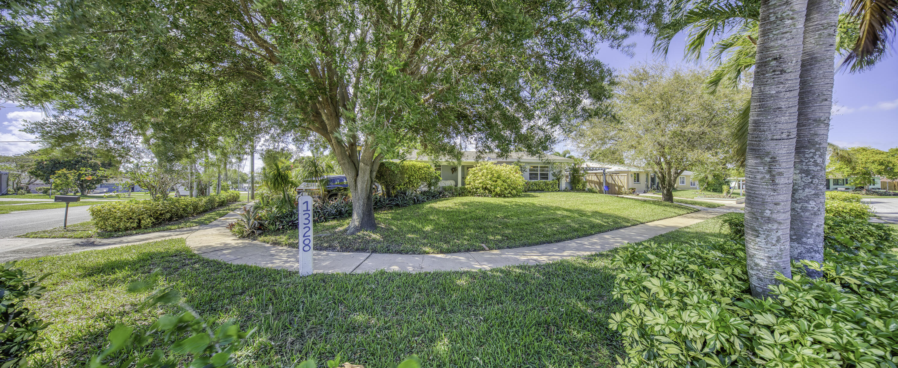1328 Lake Victoria Drive
