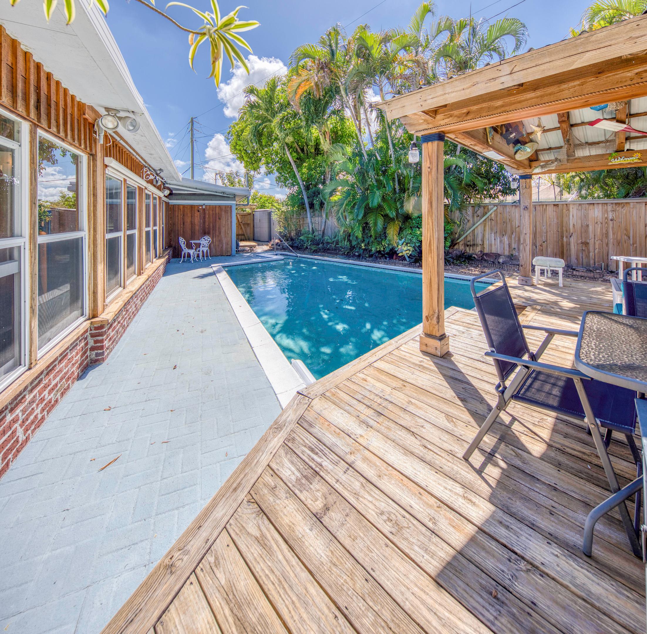 1328 Lake Victoria Drive