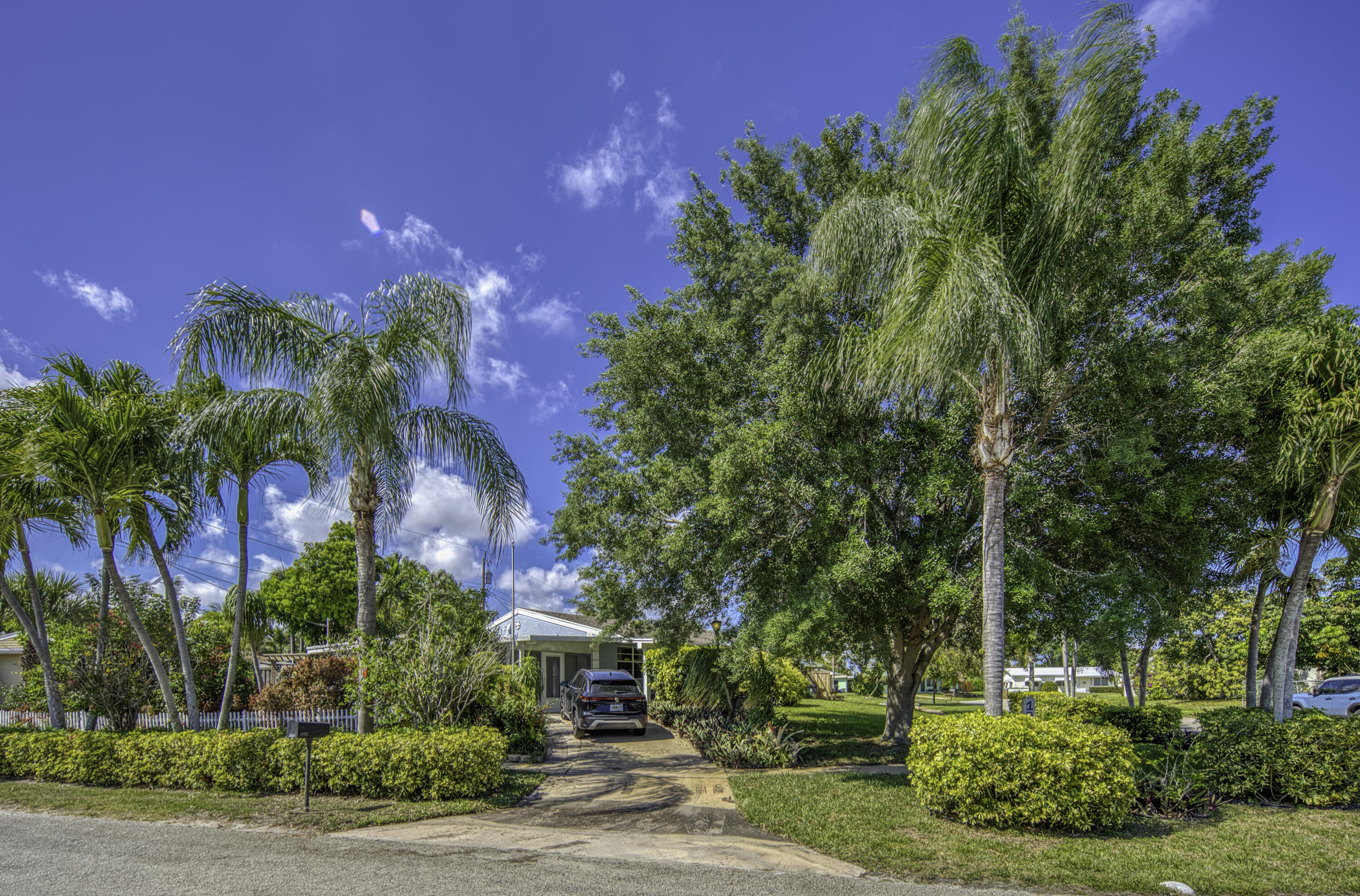1328 Lake Victoria Drive
