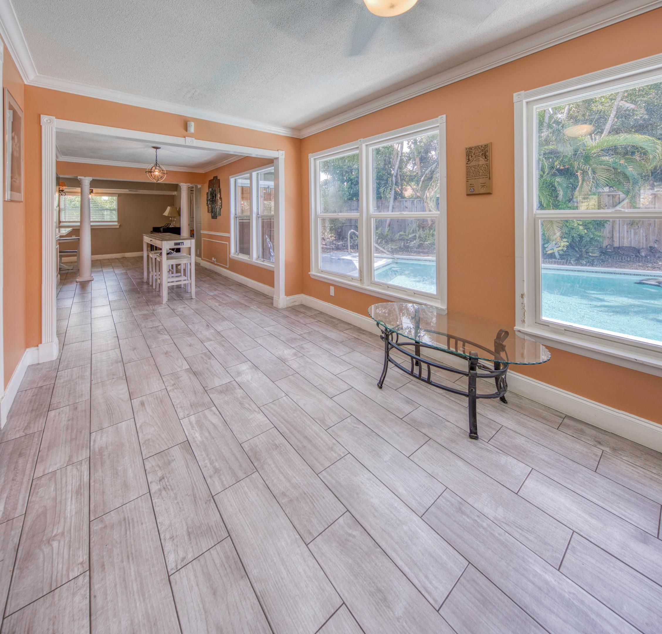 1328 Lake Victoria Drive