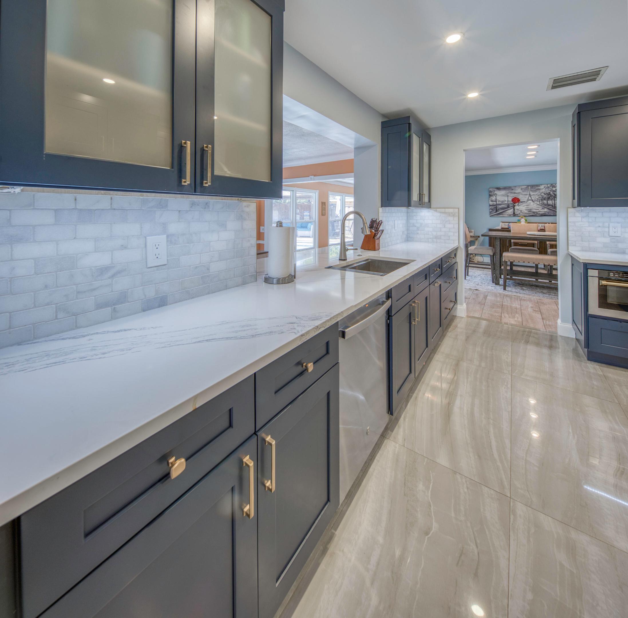 1328 Lake Victoria Drive