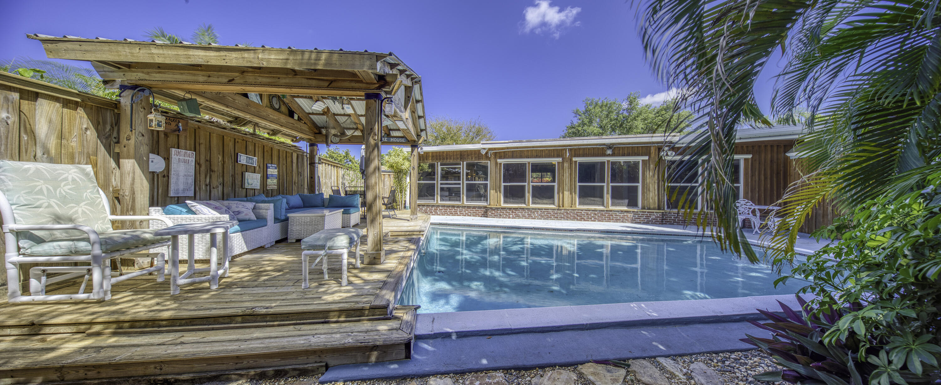1328 Lake Victoria Drive