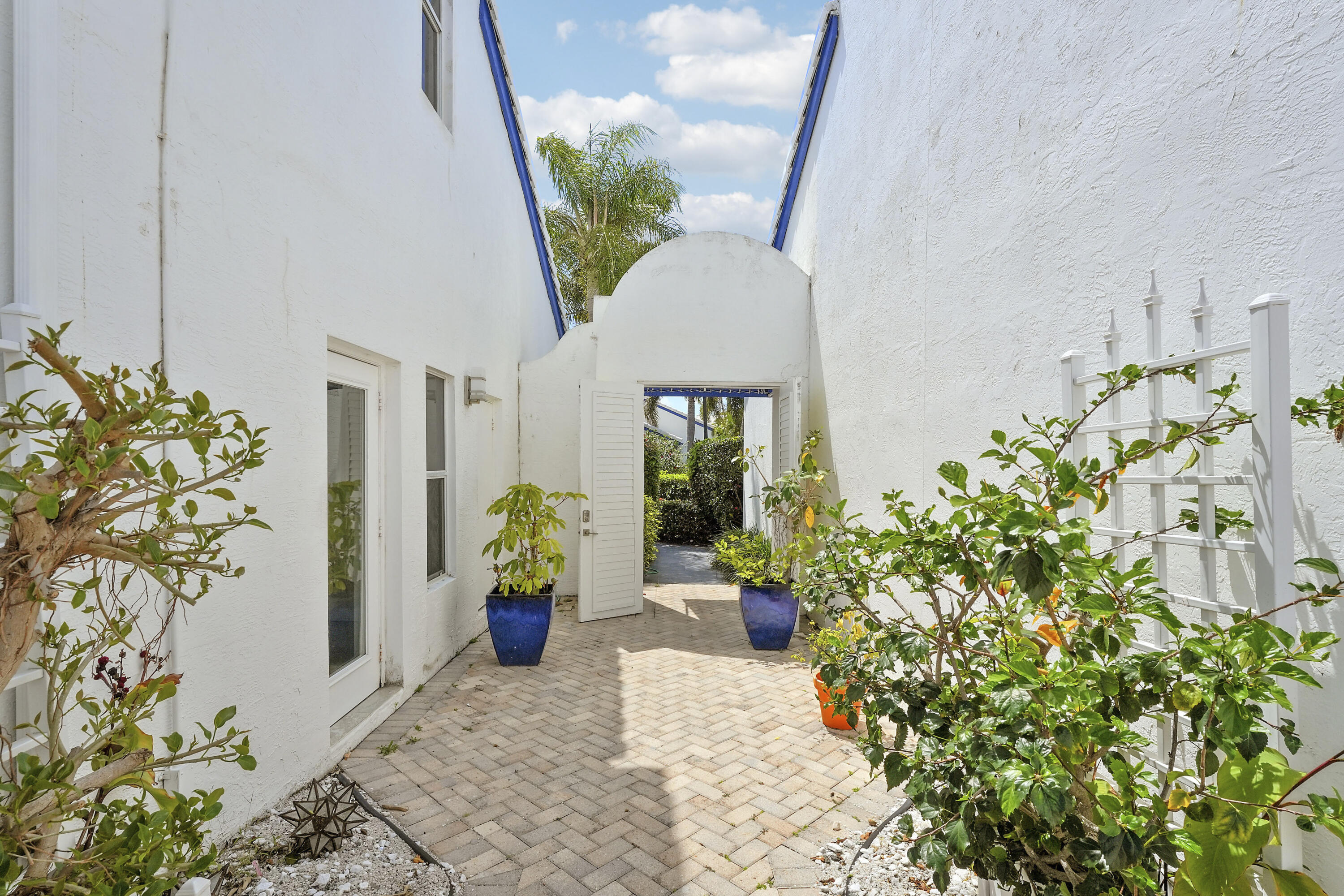 3703 Mykonos Court