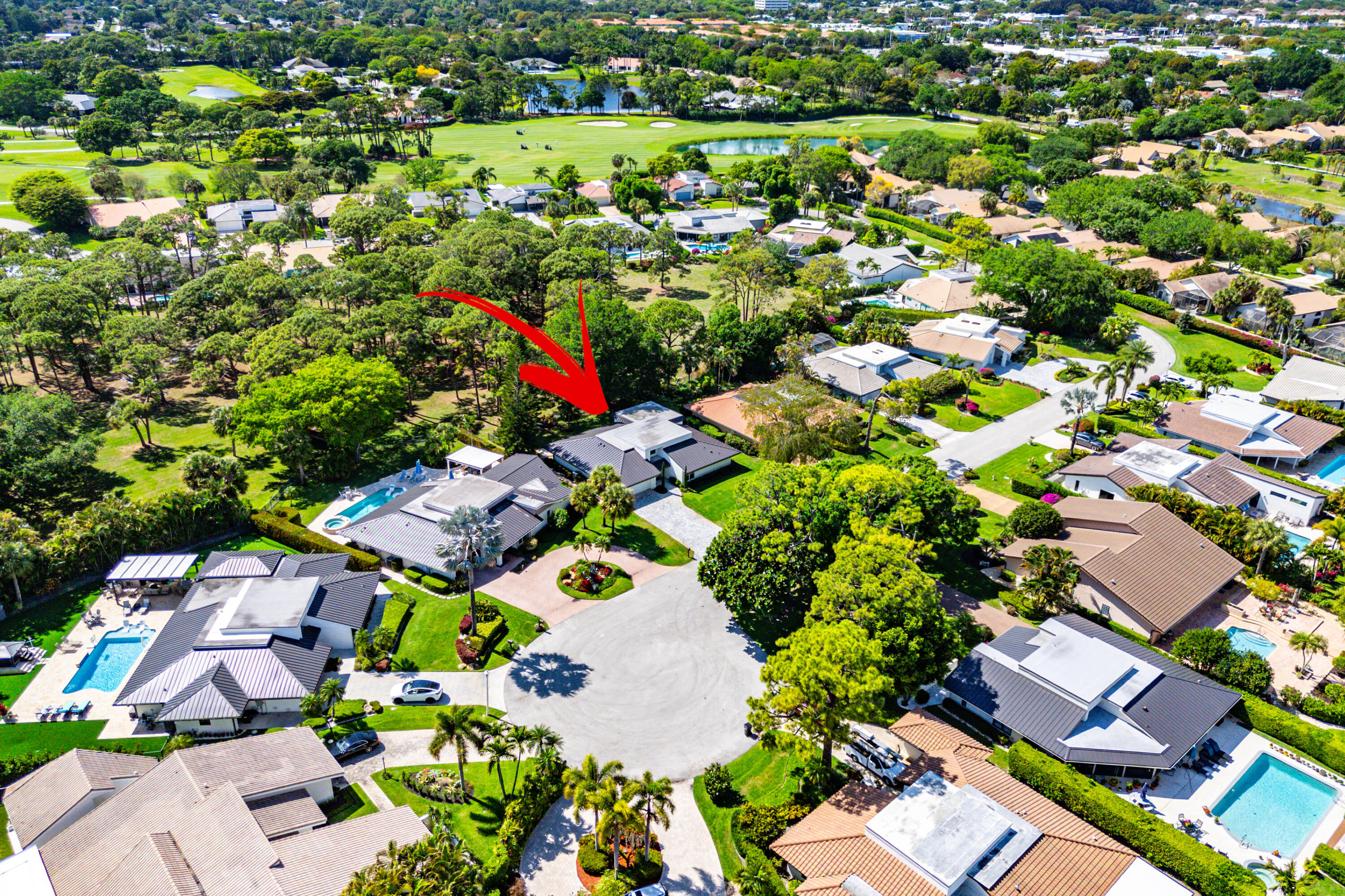 654 W Lakewoode Cir W