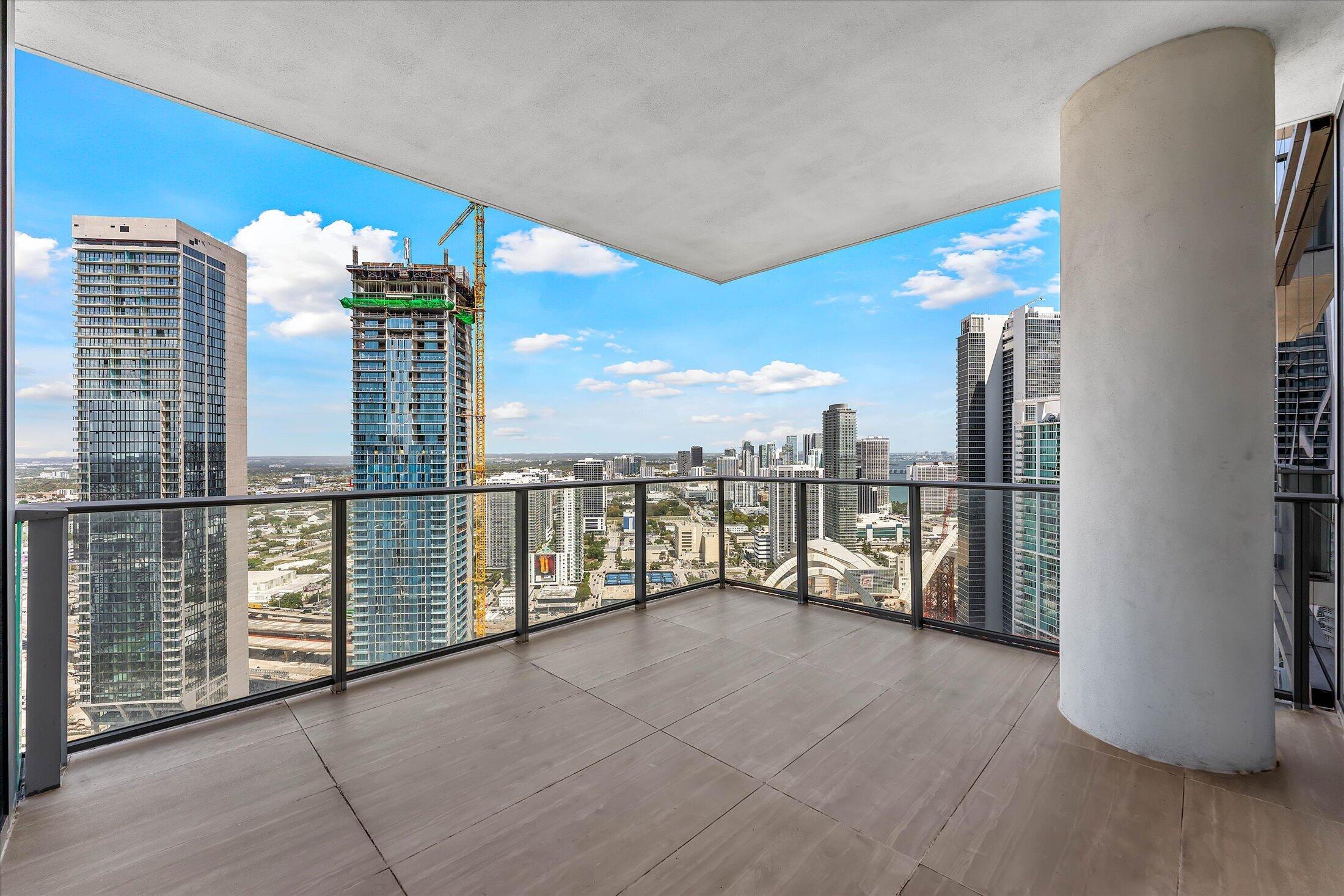 851 NE 1st Avenue 4100