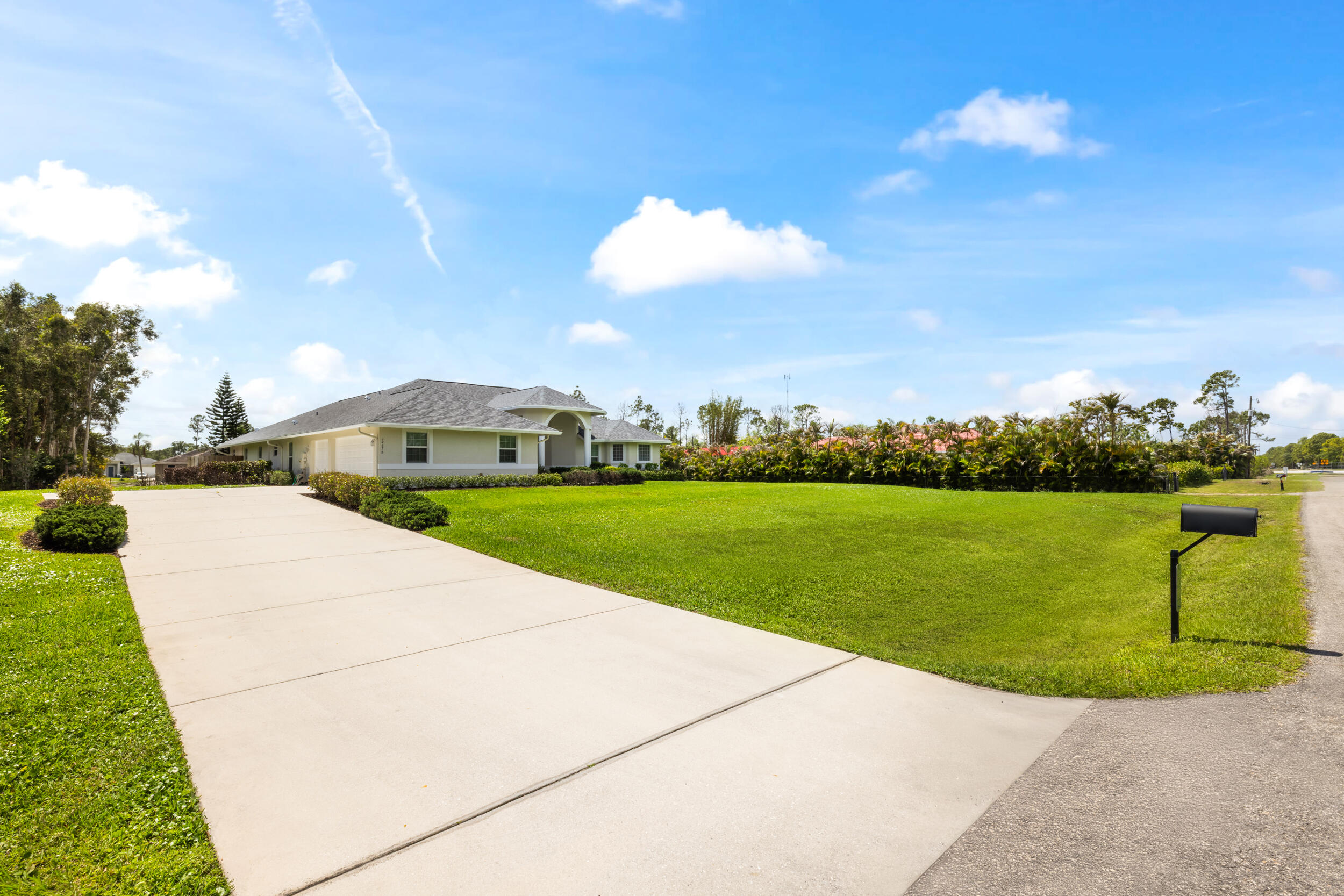 12878 N 70th Pl Place N