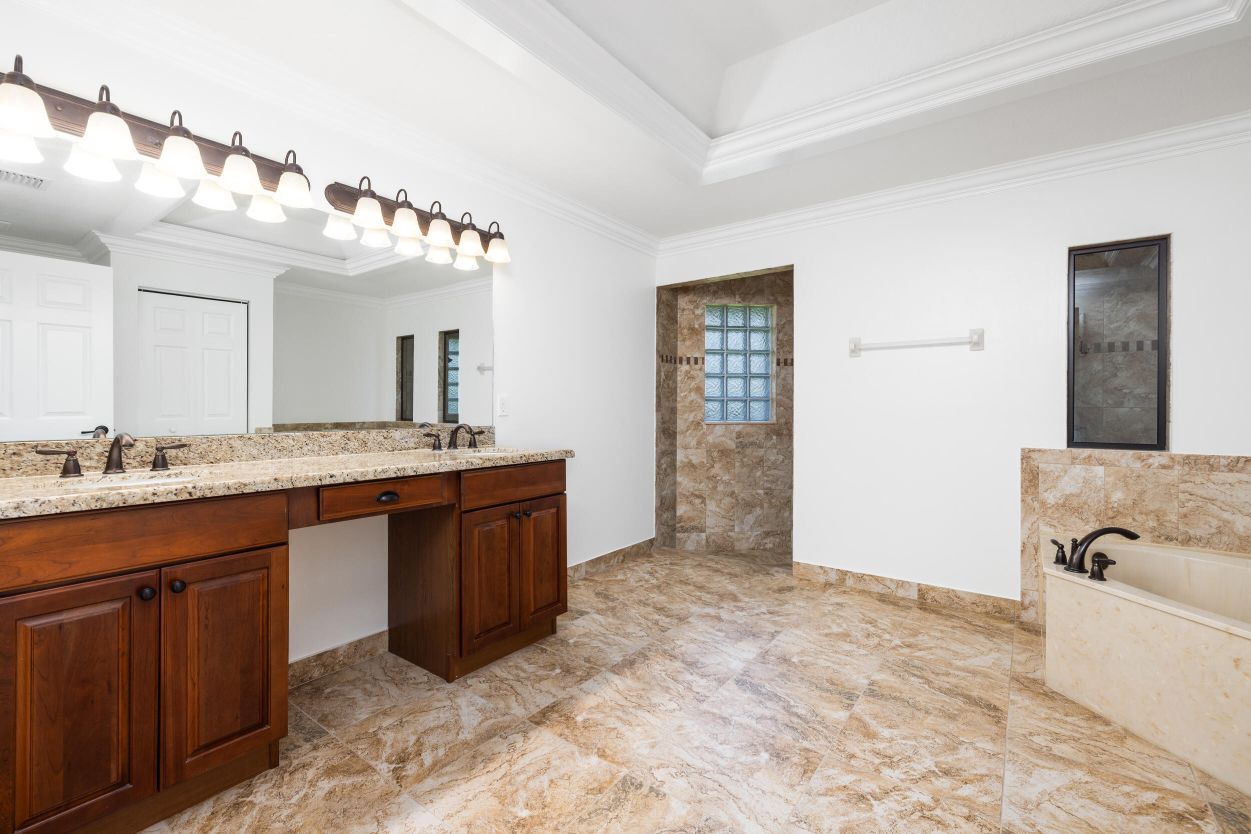 12878 N 70th Pl Place N