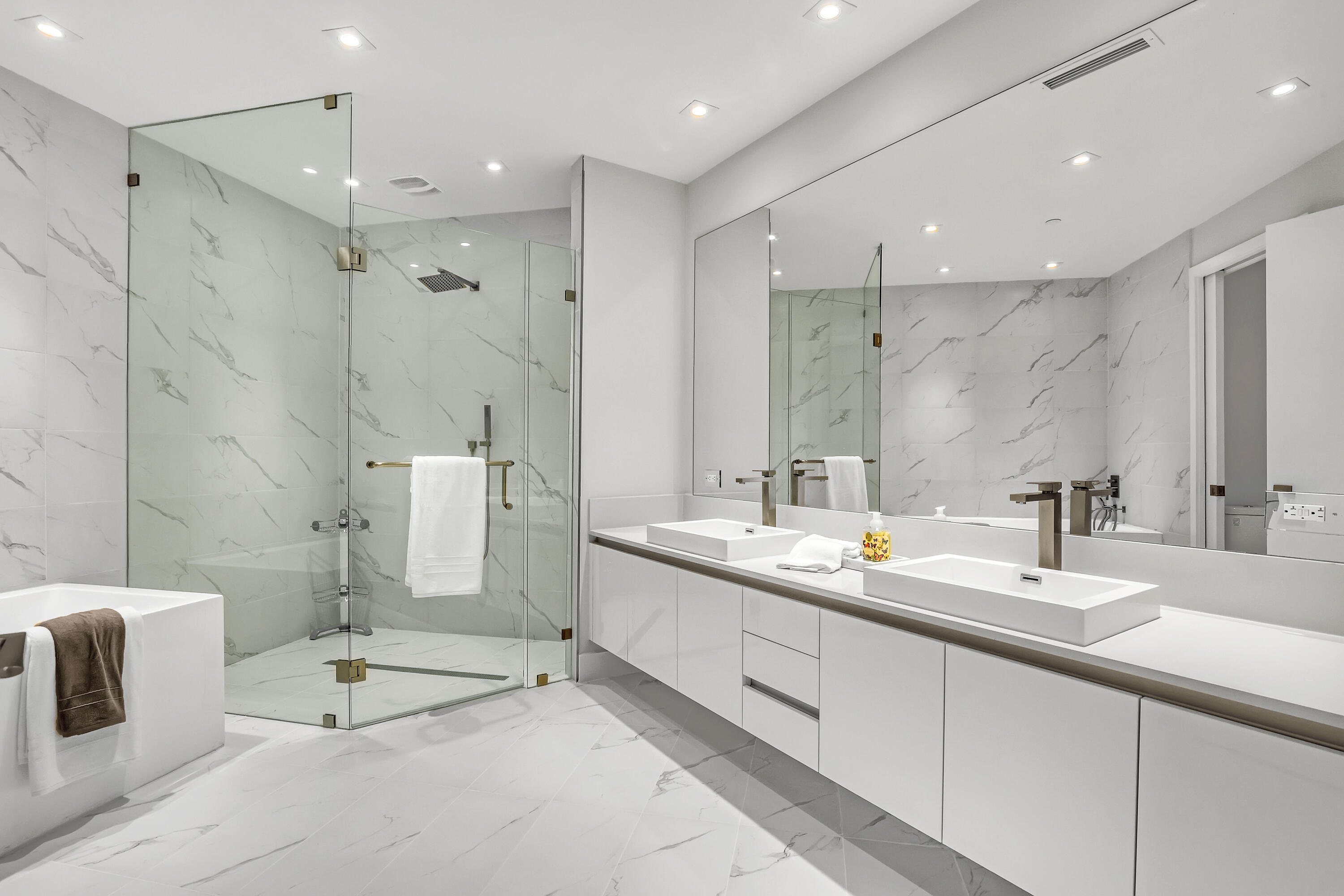 3100 N Ocean Drive H-1703