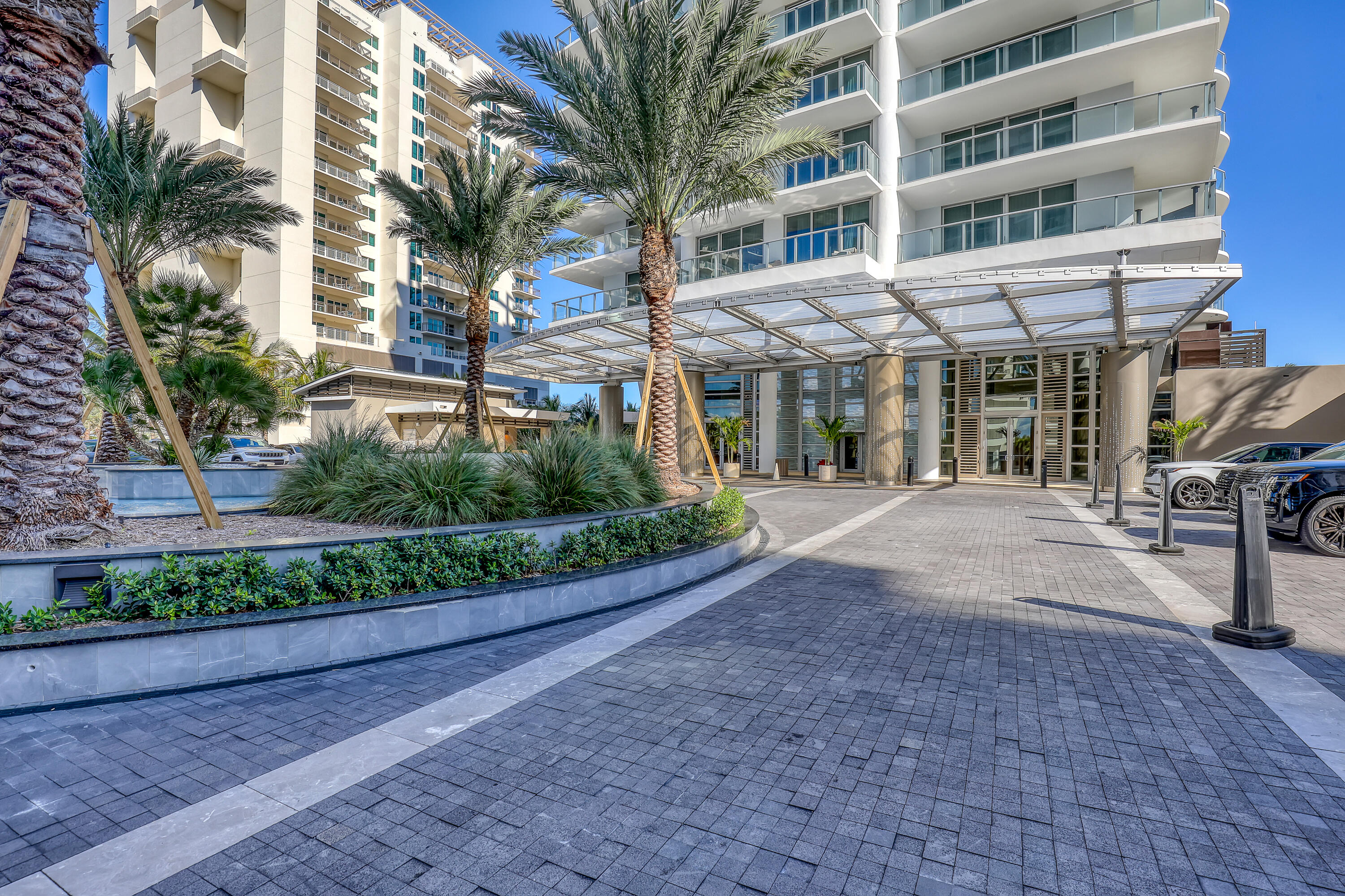 3100 N Ocean Drive H-1703