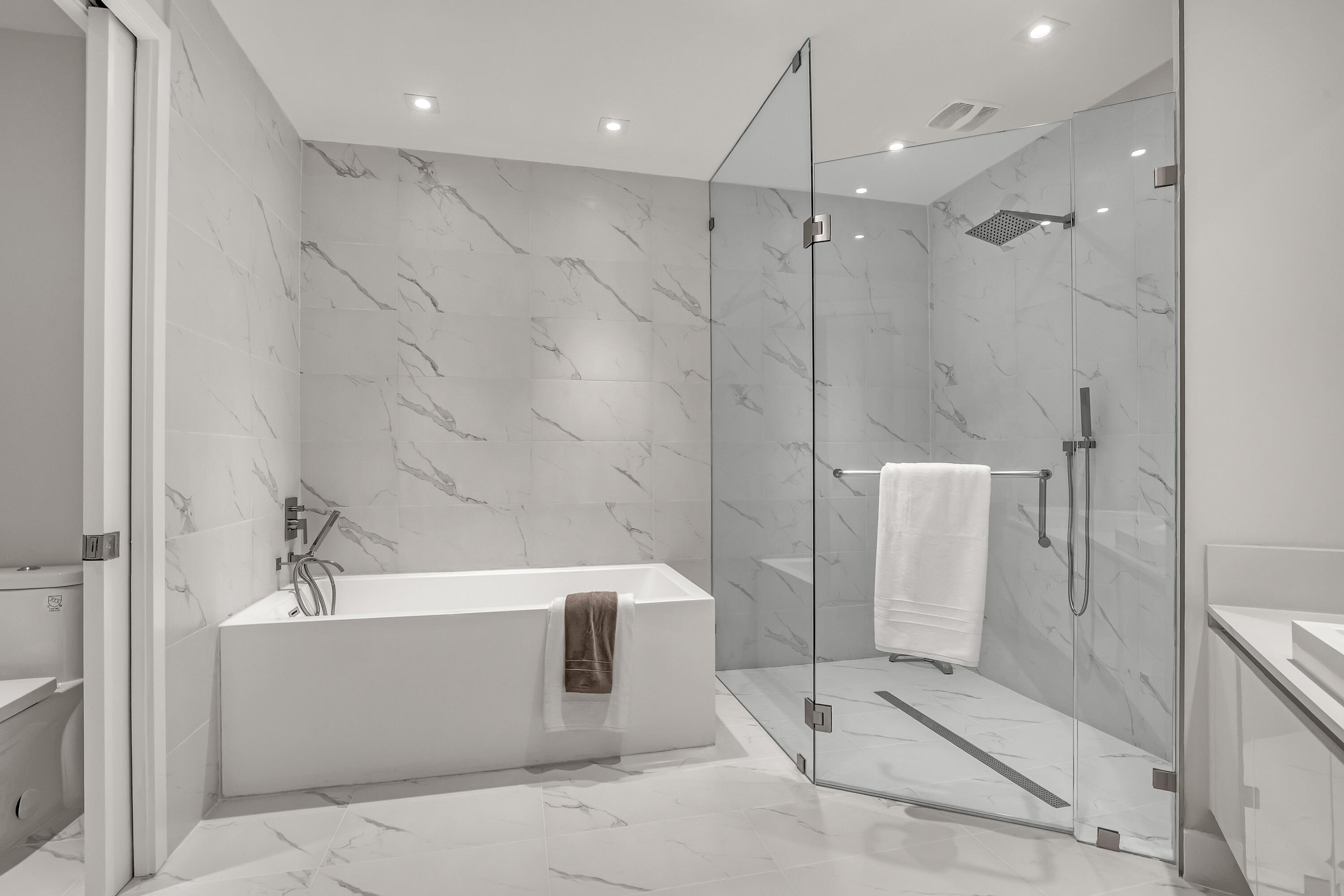 3100 N Ocean Drive H-1703