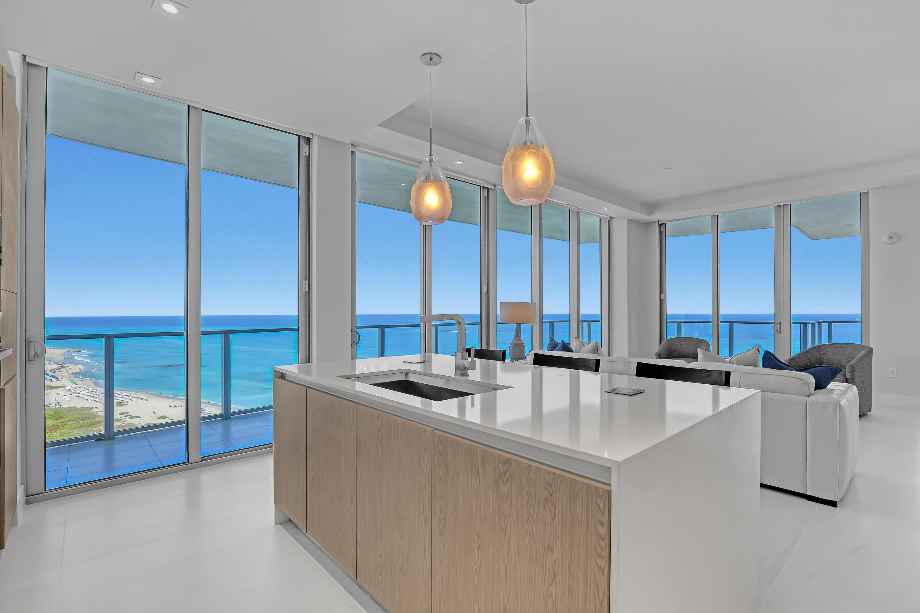 3100 N Ocean Drive H-1703