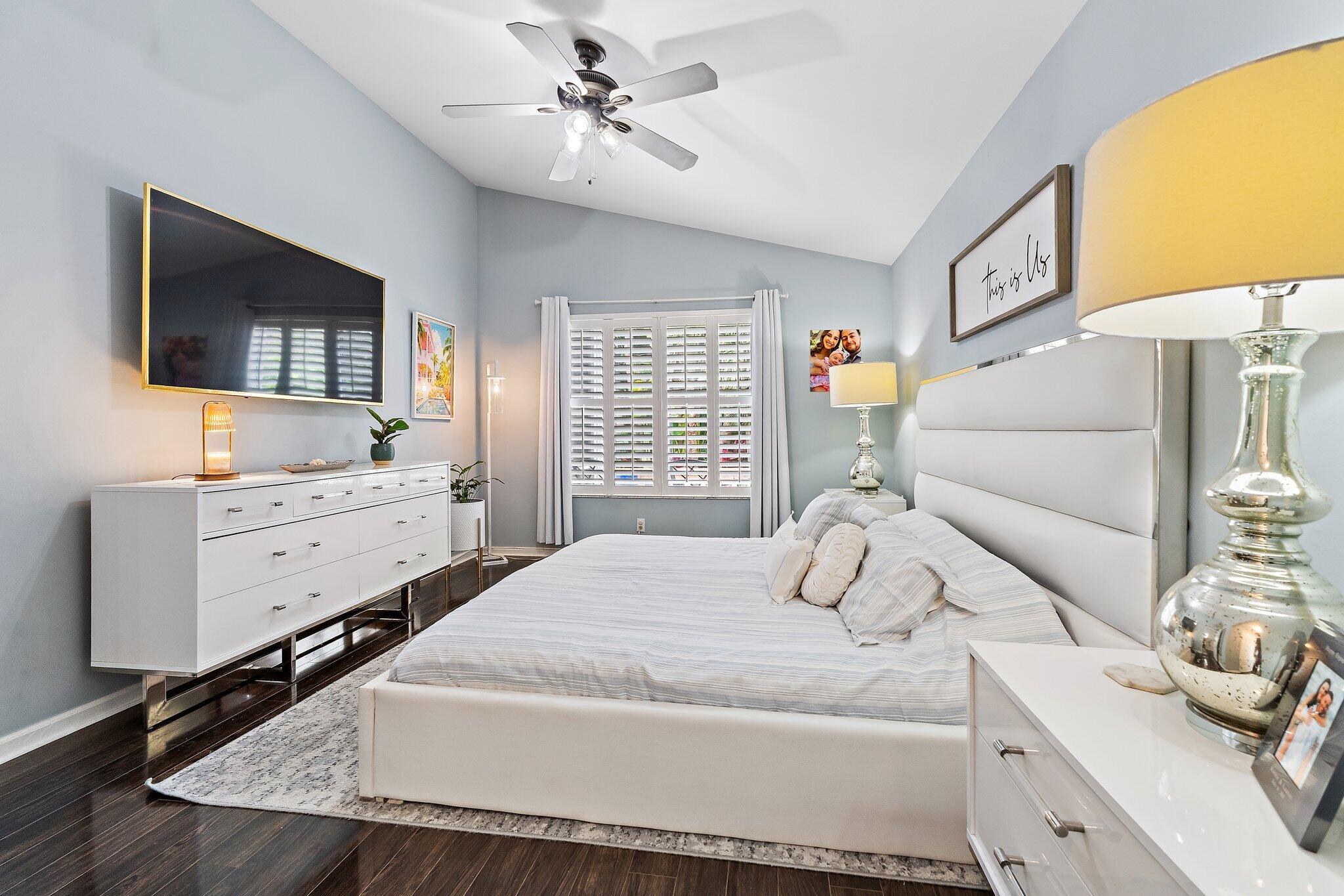463 Woodview Circle