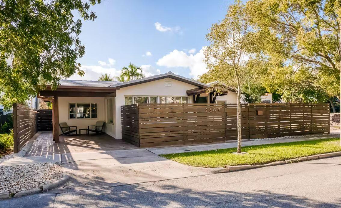 706 Sunset Road