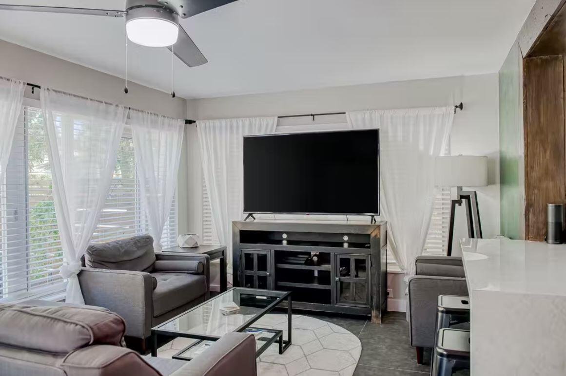 706 Sunset Road