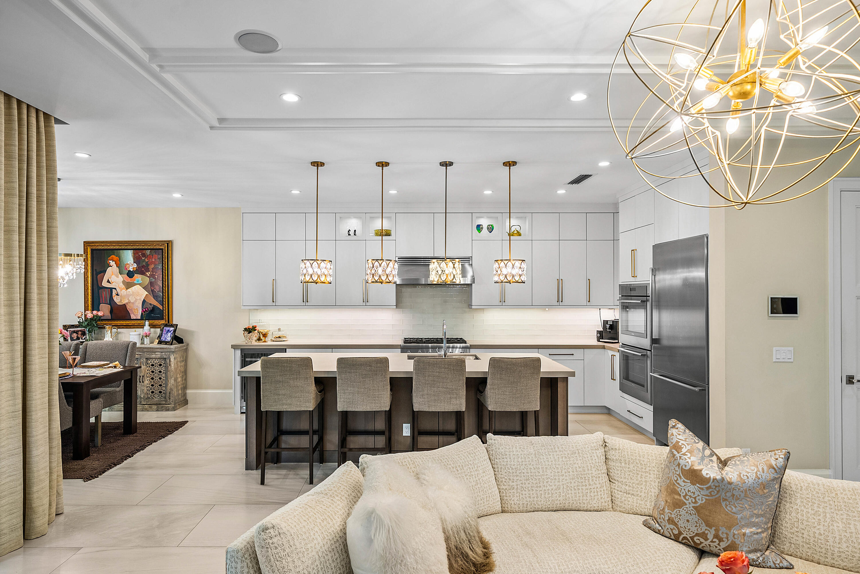 436 NE Wavecrest Way