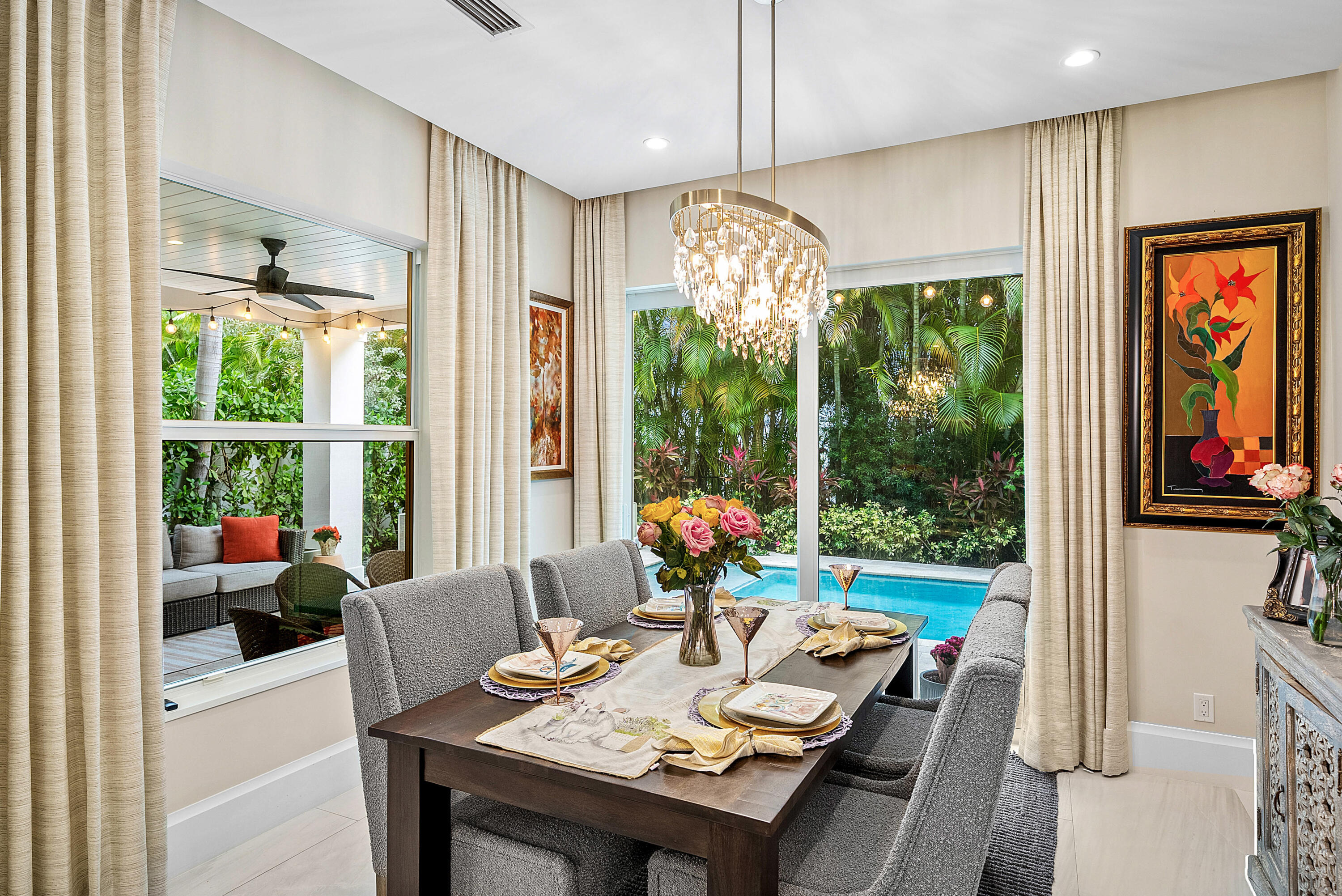 436 NE Wavecrest Way