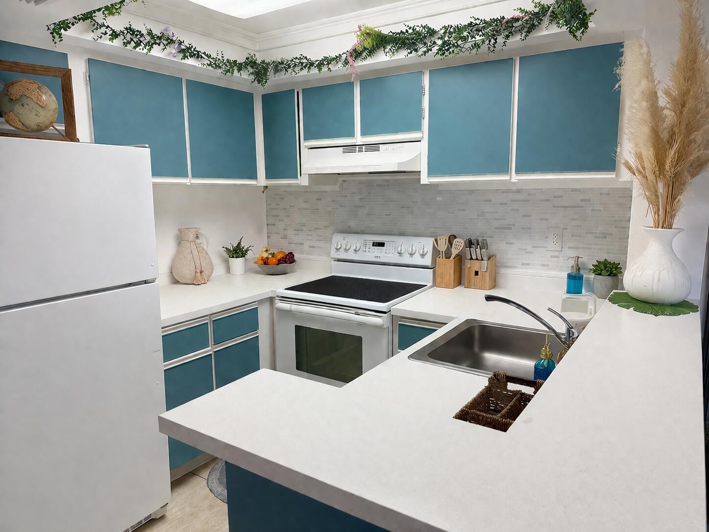 728 Executive Center Drive 22